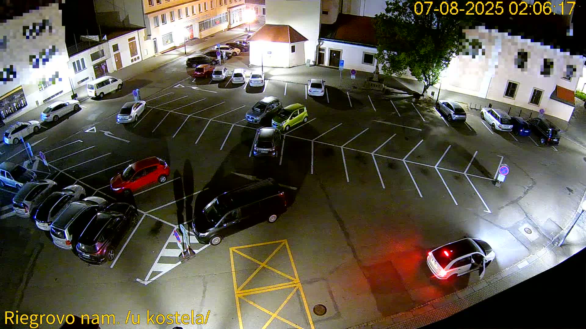 Kroměříž - Riegrovo Náměstí (Rieger Square) Live Cam - Kromeriz, Zlin, Czechia
