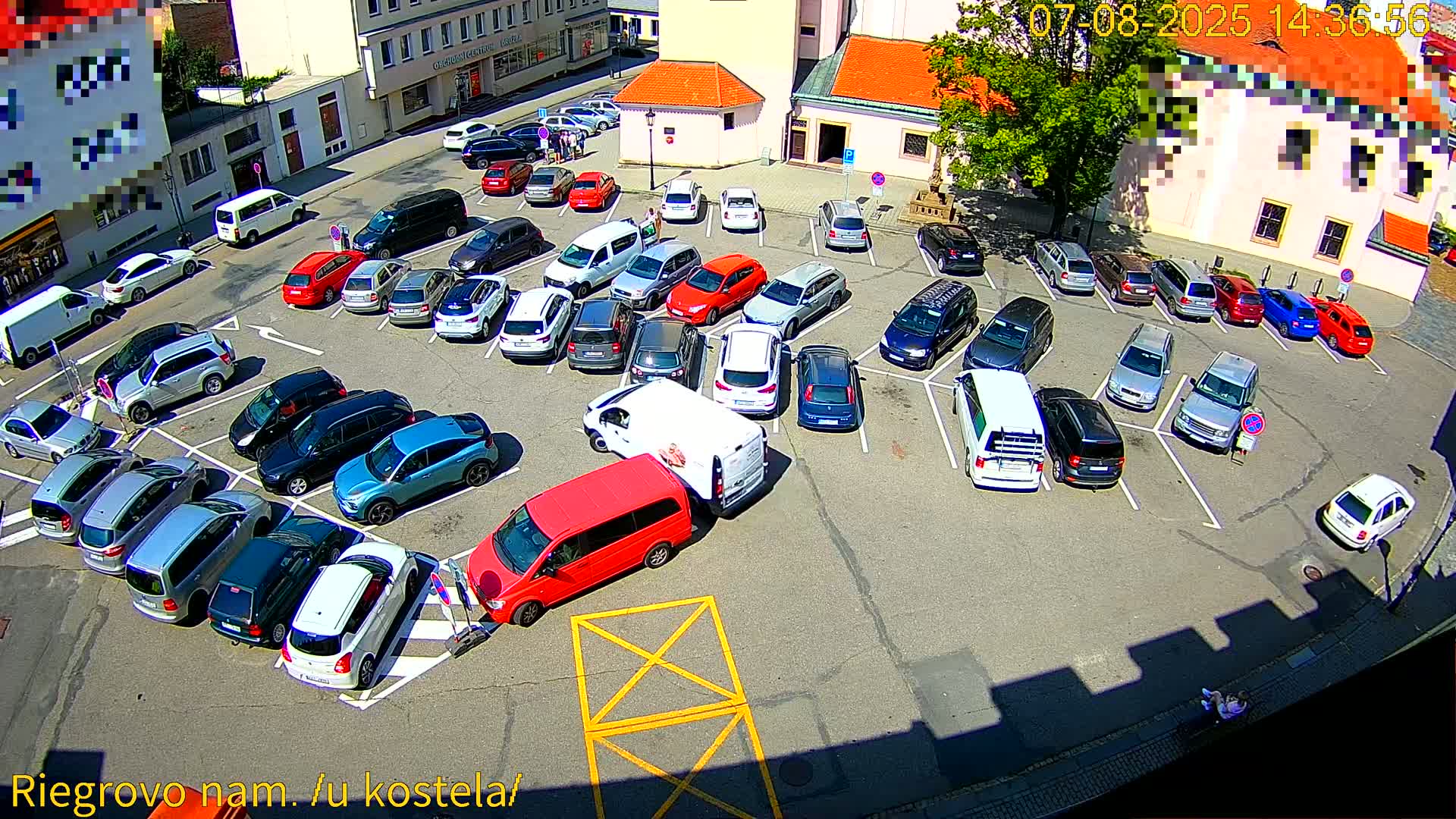 Kroměříž - Riegrovo Náměstí (Rieger Square) Live Cam - Kromeriz, Zlin, Czechia