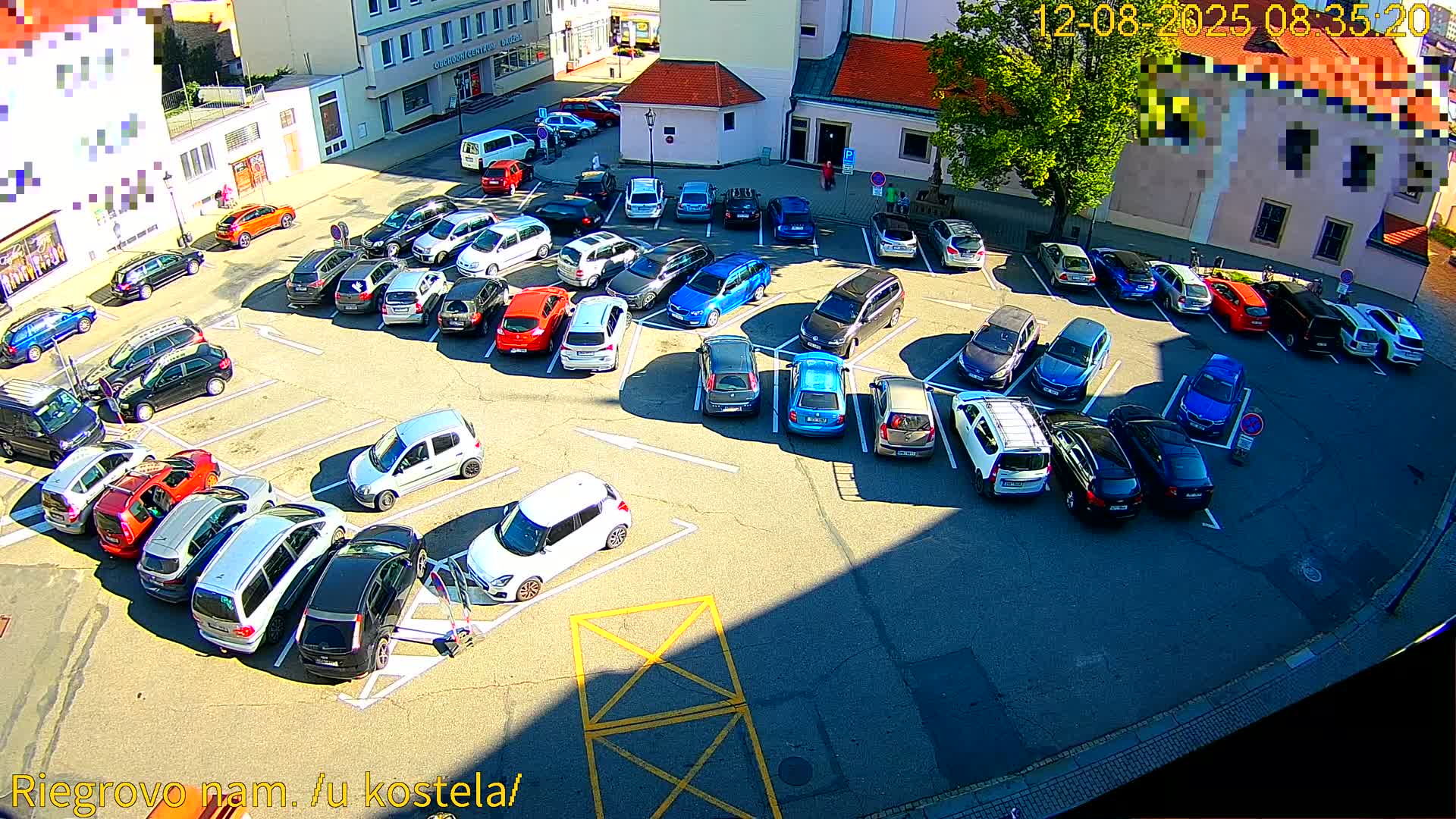 Kroměříž - Riegrovo Náměstí (Rieger Square) Live Cam - Kromeriz, Zlin, Czechia