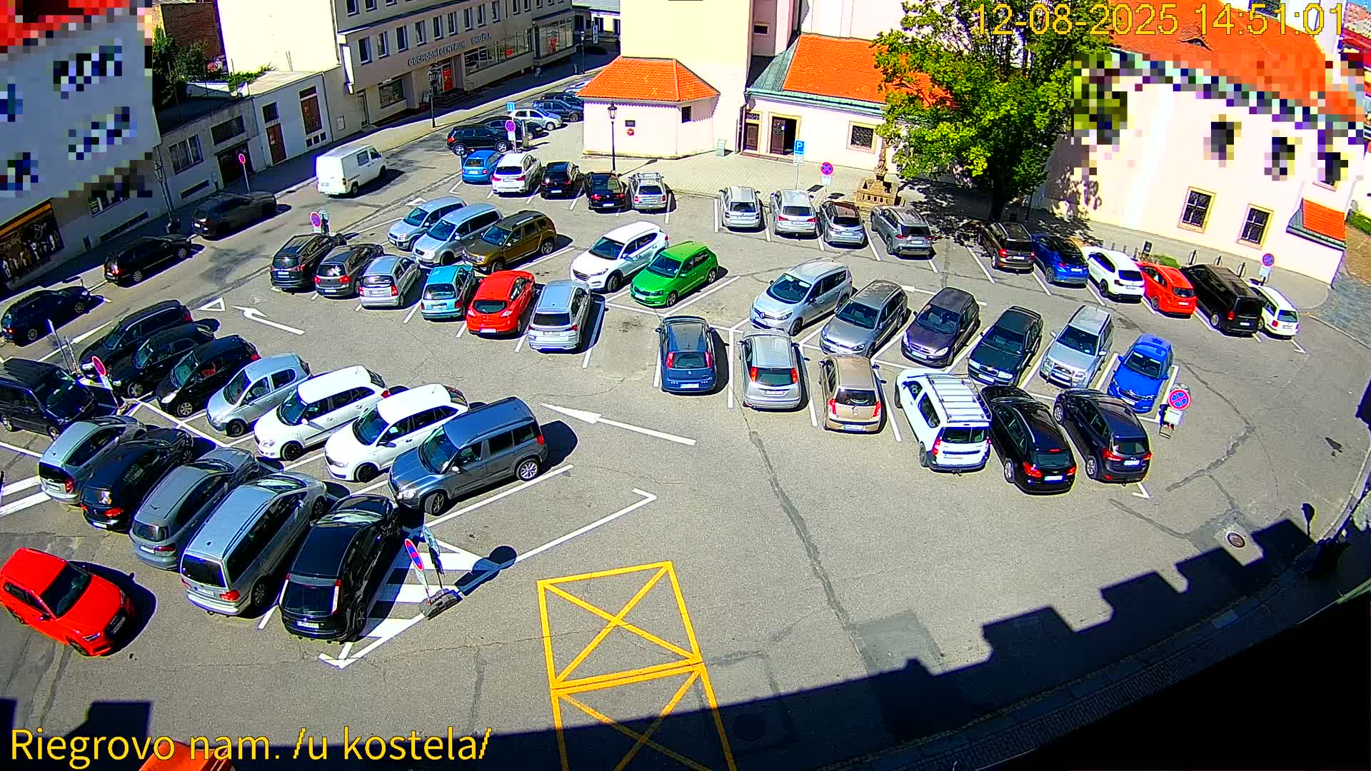 Kroměříž - Riegrovo Náměstí (Rieger Square) Live Cam - Kromeriz, Zlin, Czechia
