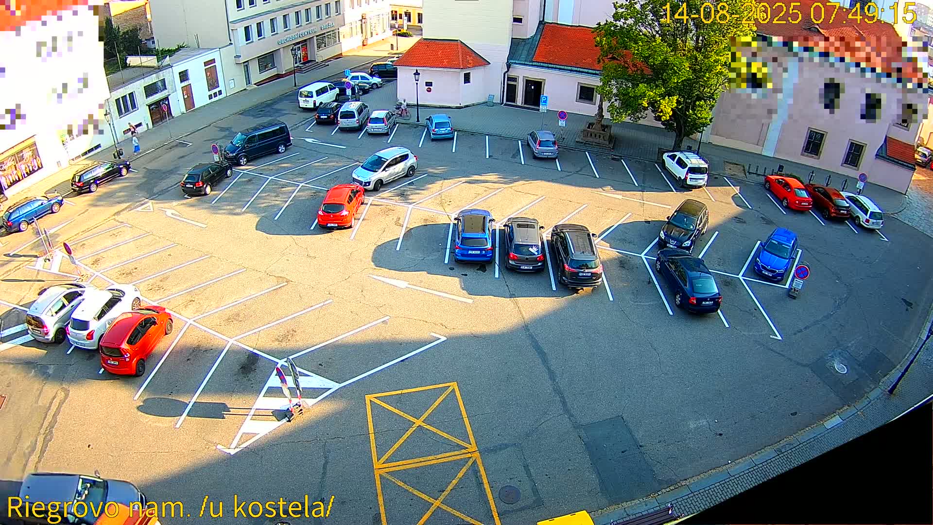 Kroměříž - Riegrovo Náměstí (Rieger Square) Live Cam - Kromeriz, Zlin, Czechia