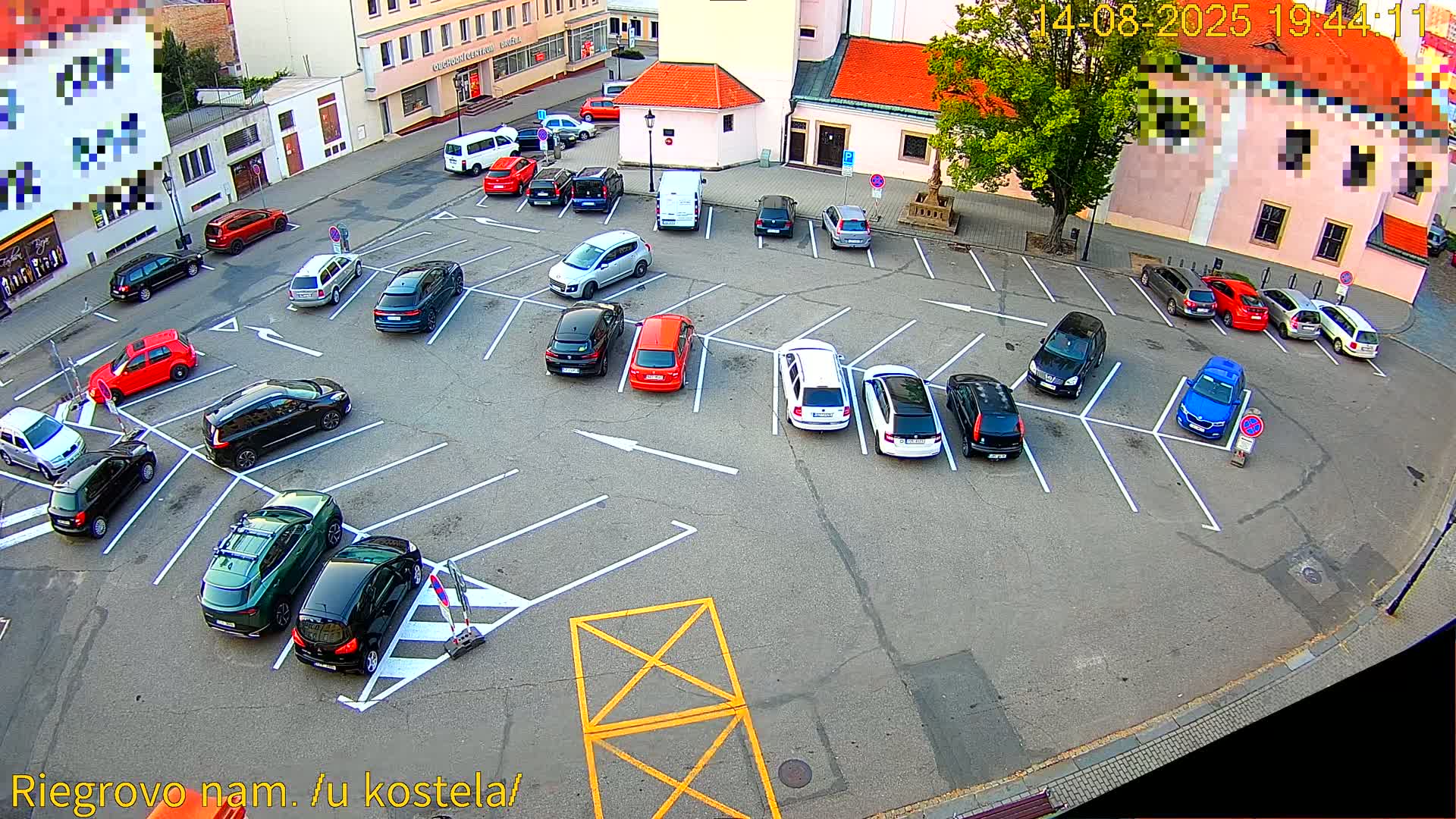 Kroměříž - Riegrovo Náměstí (Rieger Square) Live Cam - Kromeriz, Zlin, Czechia