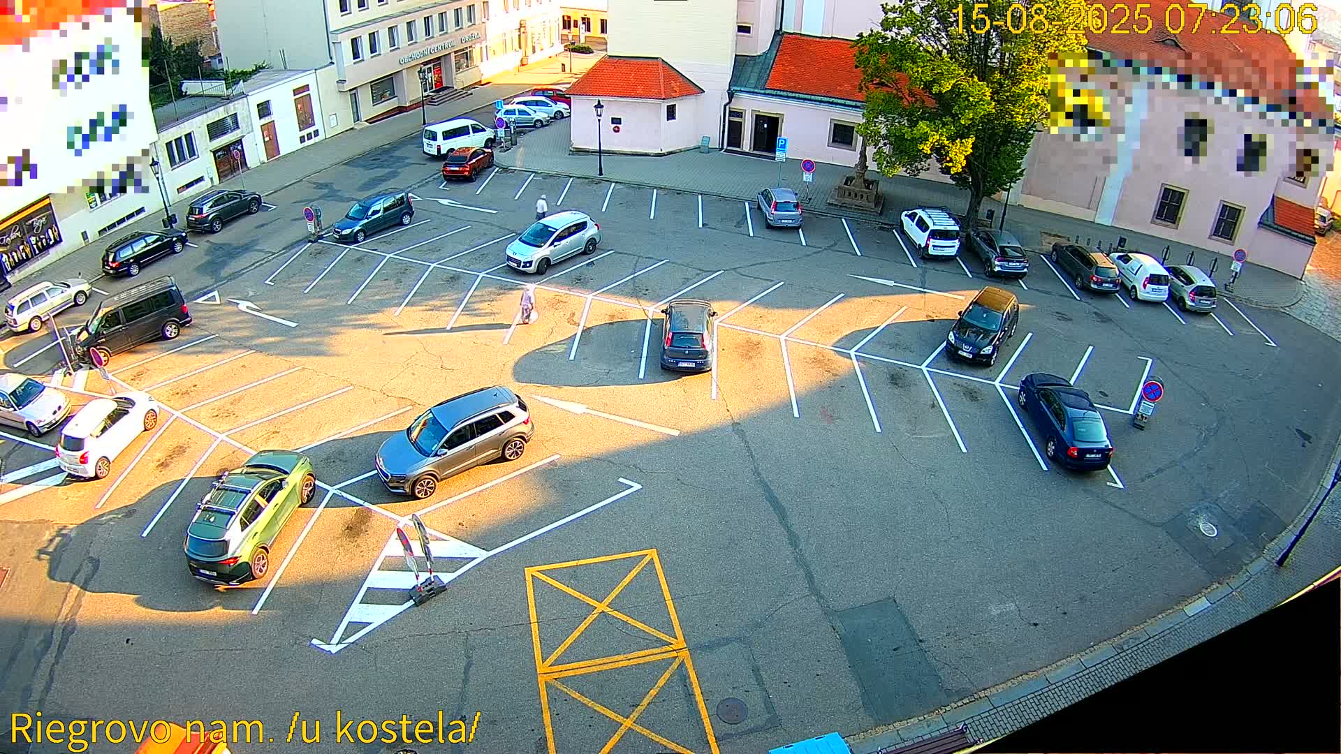 Kroměříž - Riegrovo Náměstí (Rieger Square) Live Cam - Kromeriz, Zlin, Czechia