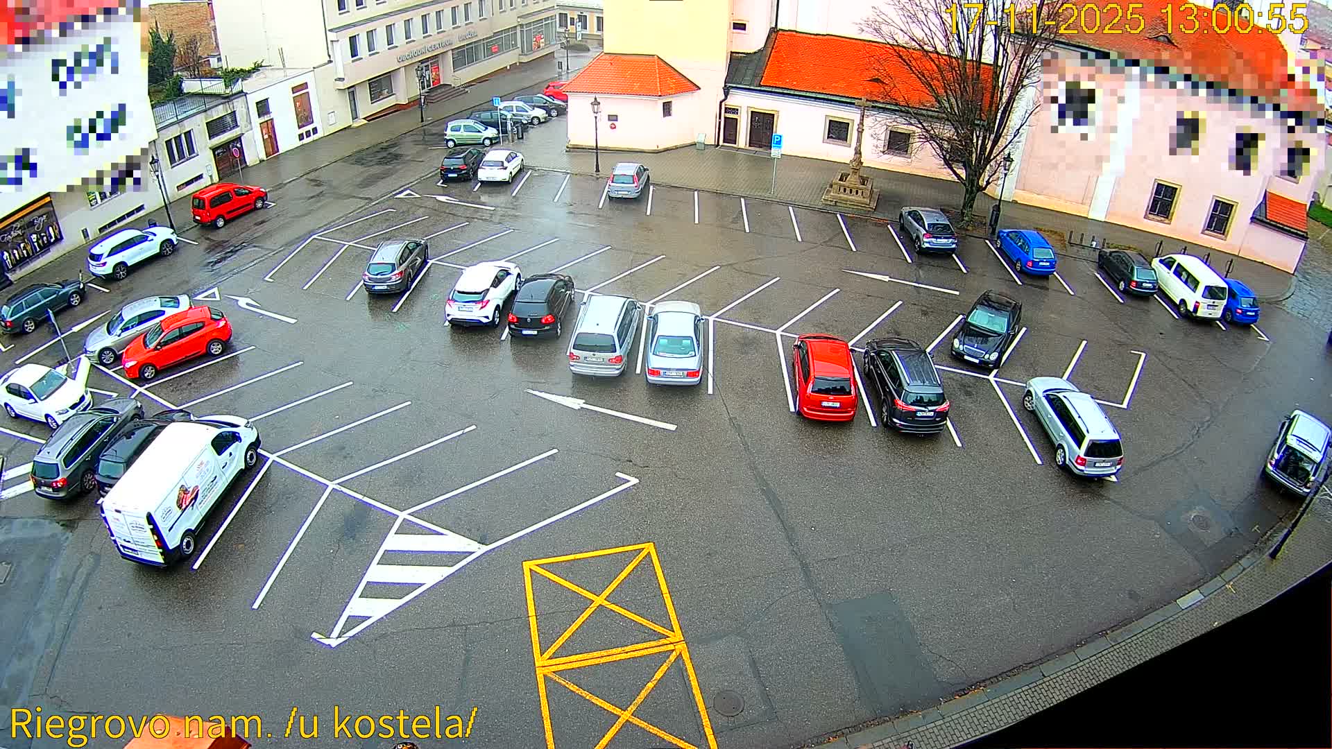 Kroměříž - Riegrovo Náměstí (Rieger Square) Live Cam - Kromeriz, Zlin, Czechia