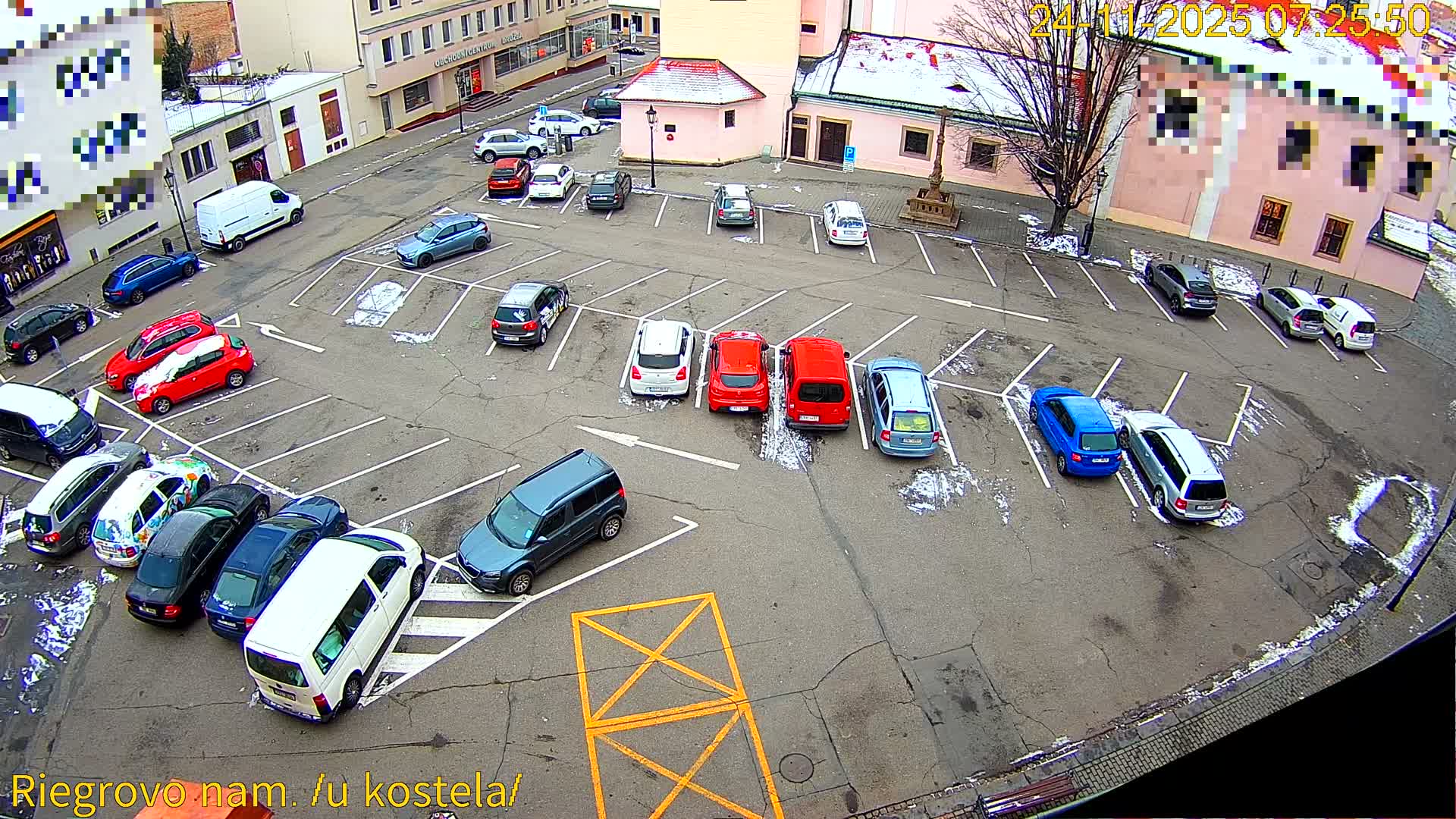Kroměříž - Riegrovo Náměstí (Rieger Square) Live Cam - Kromeriz, Zlin, Czechia