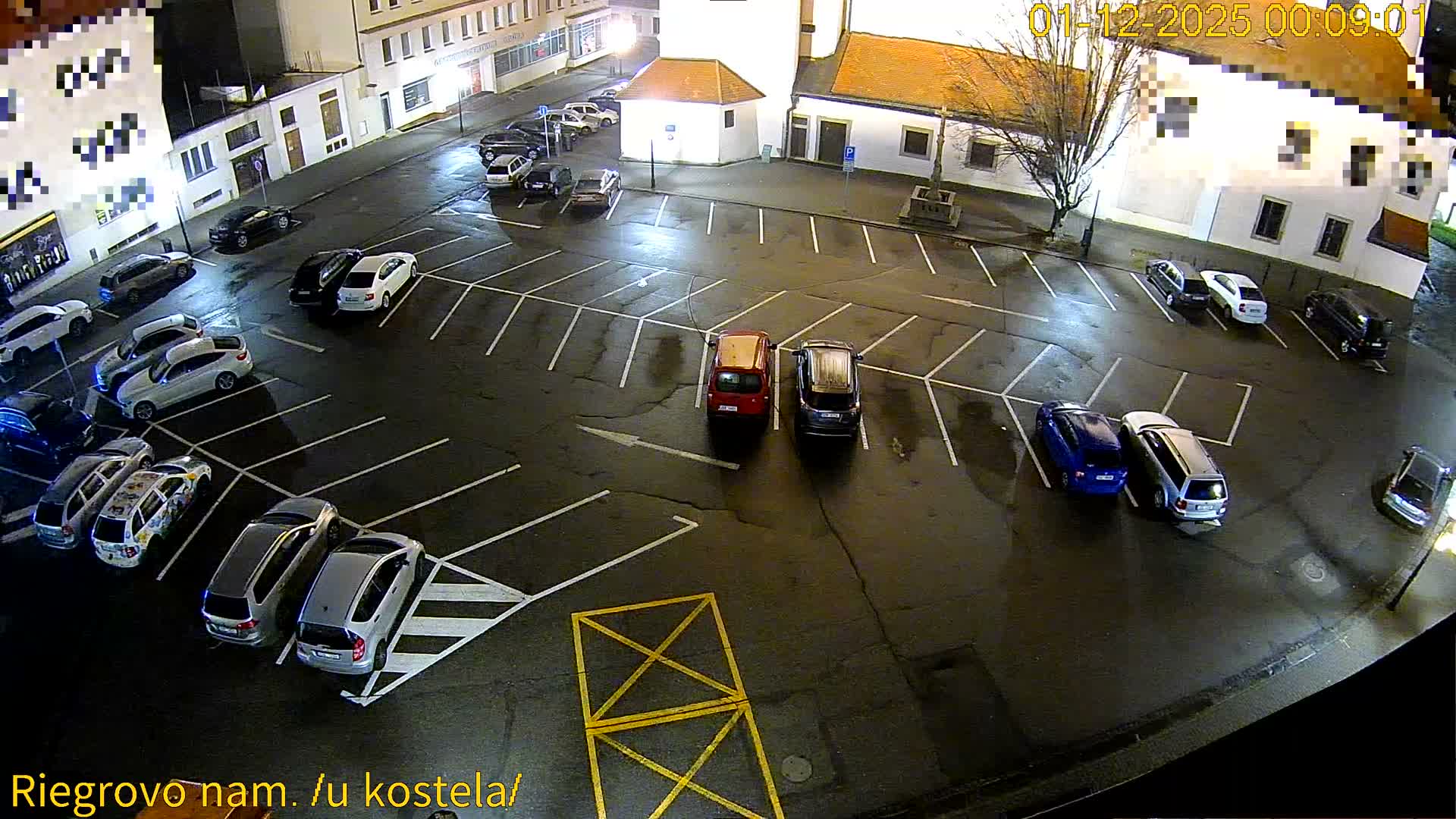 Kroměříž - Riegrovo Náměstí (Rieger Square) Live Cam - Kromeriz, Zlin, Czechia