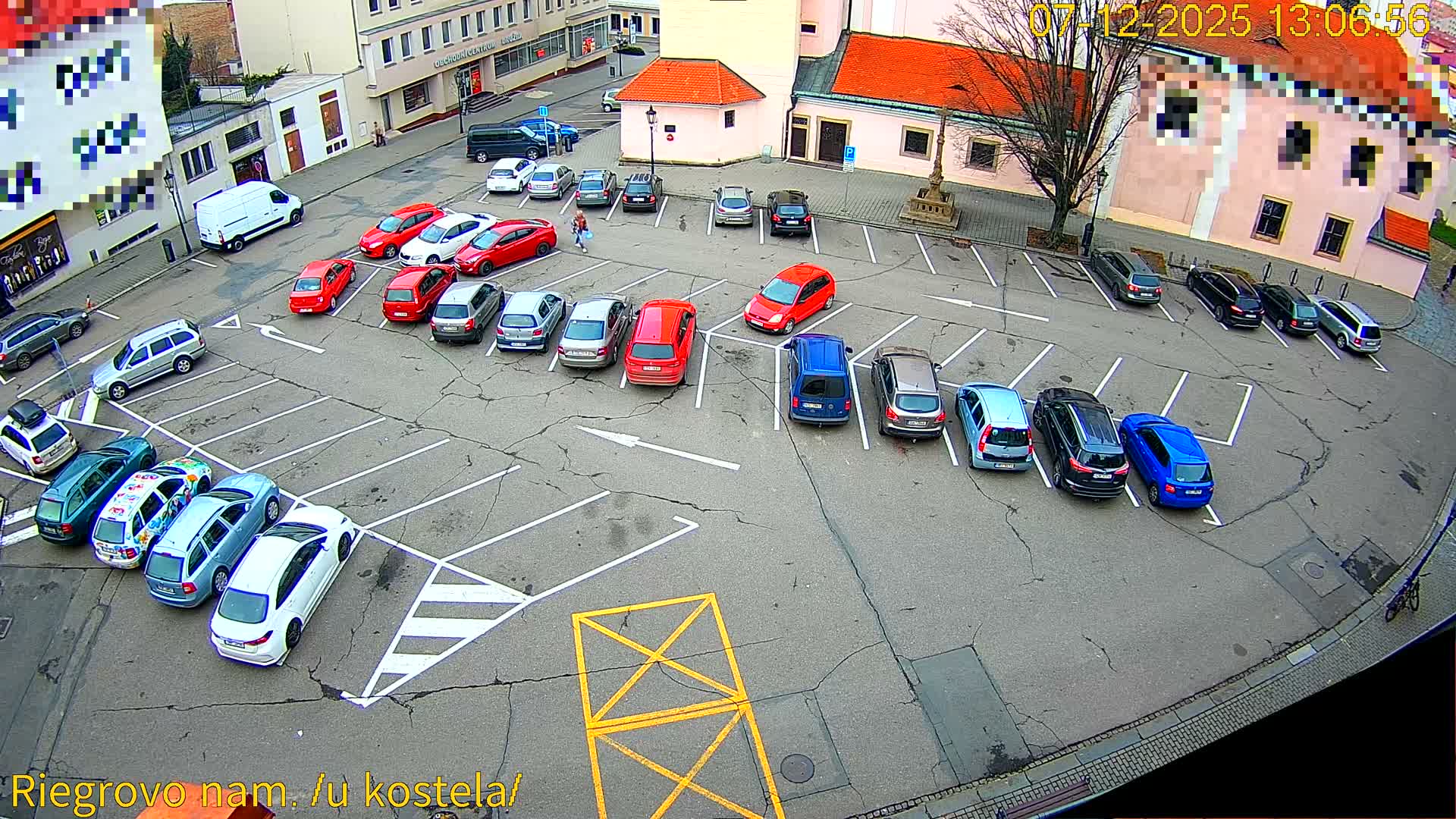 Kroměříž - Riegrovo Náměstí (Rieger Square) Live Cam - Kromeriz, Zlin, Czechia