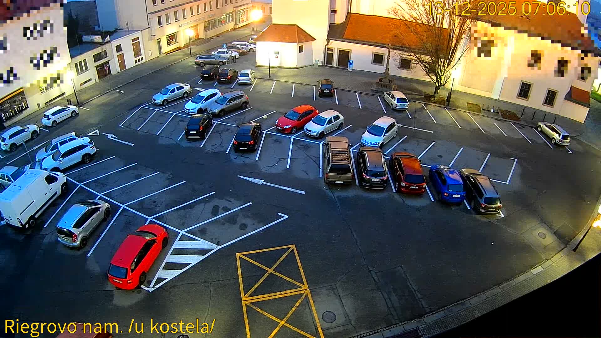 Kroměříž - Riegrovo Náměstí (Rieger Square) Live Cam - Kromeriz, Zlin, Czechia