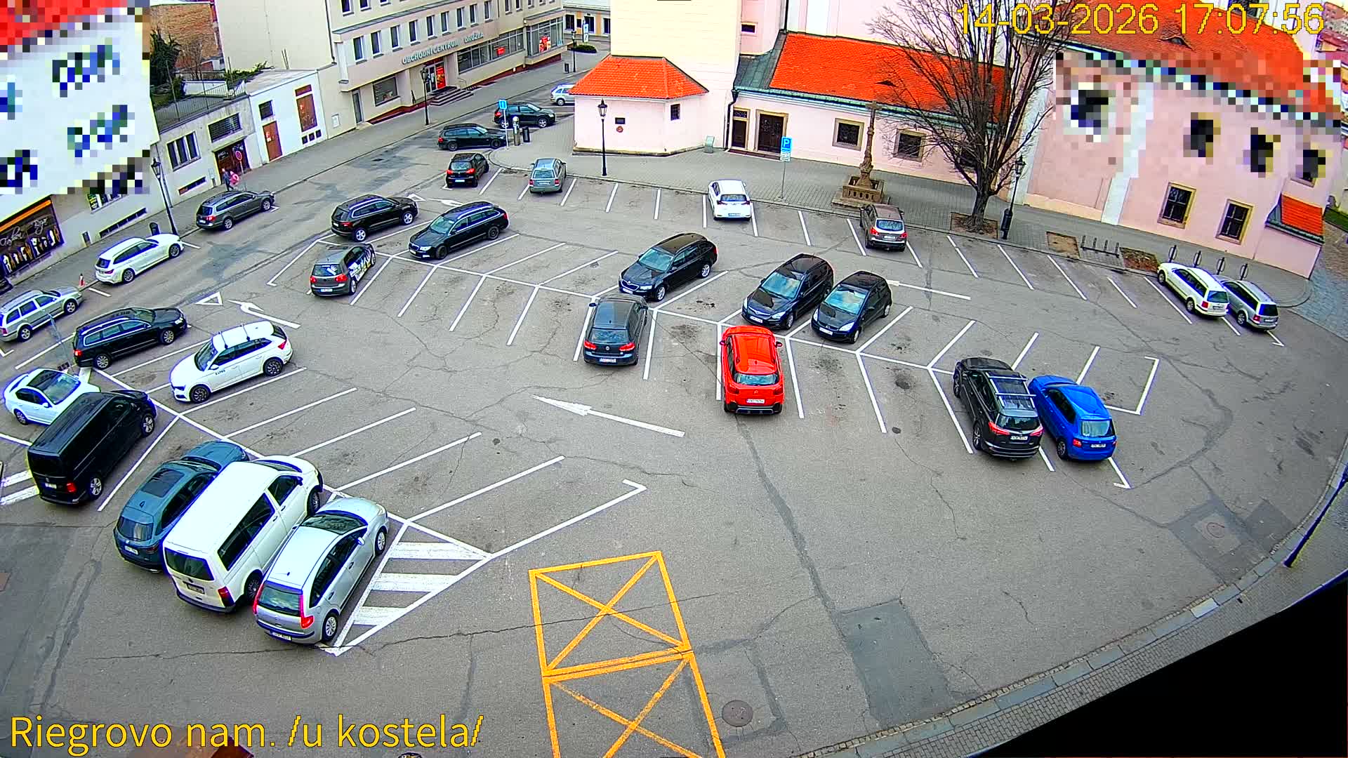 Kroměříž - Riegrovo Náměstí (Rieger Square) Live Cam - Kromeriz, Zlin, Czechia