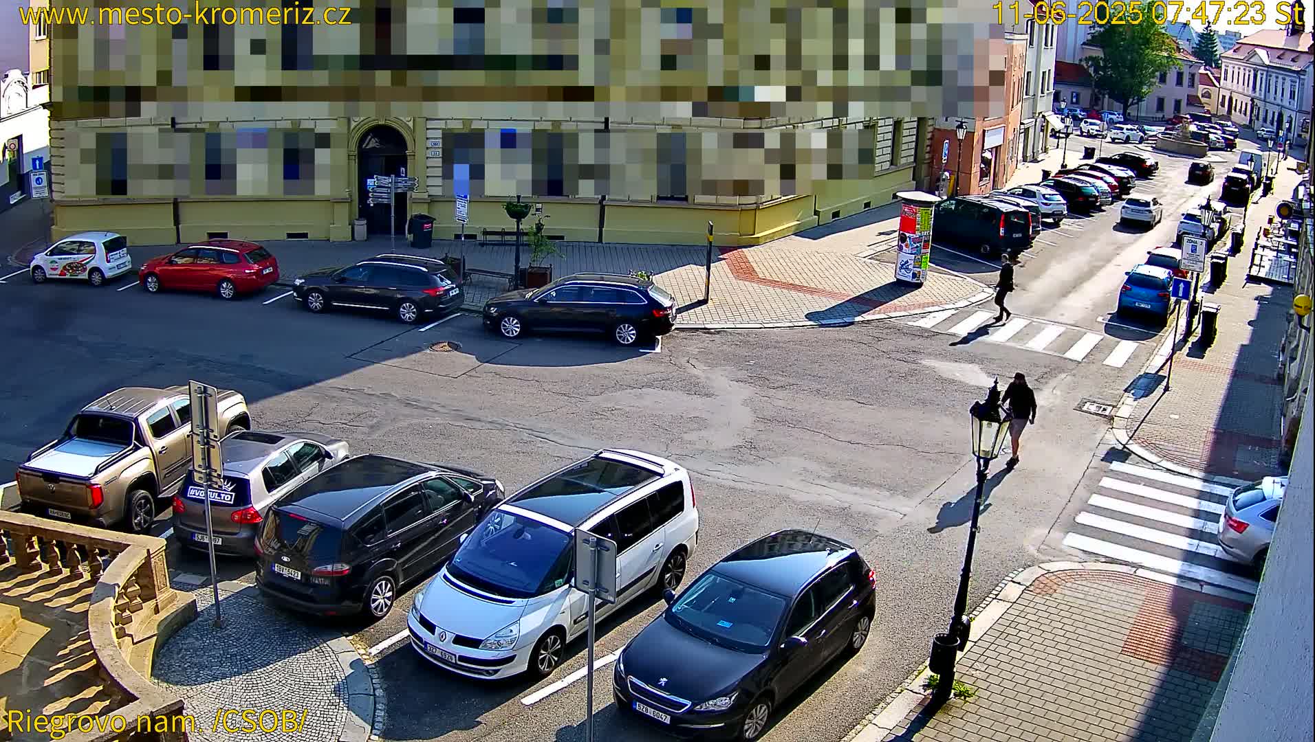 Kroměříž , Riegrovo Street CSOB Junction Live Cam - Kromeriz, Zlin, Czechia