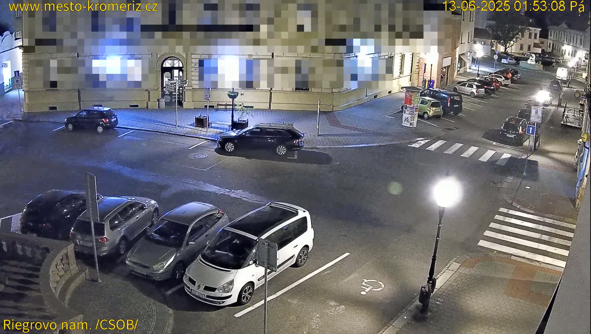 Kroměříž , Riegrovo Street CSOB Junction Live Cam - Kromeriz, Zlin, Czechia