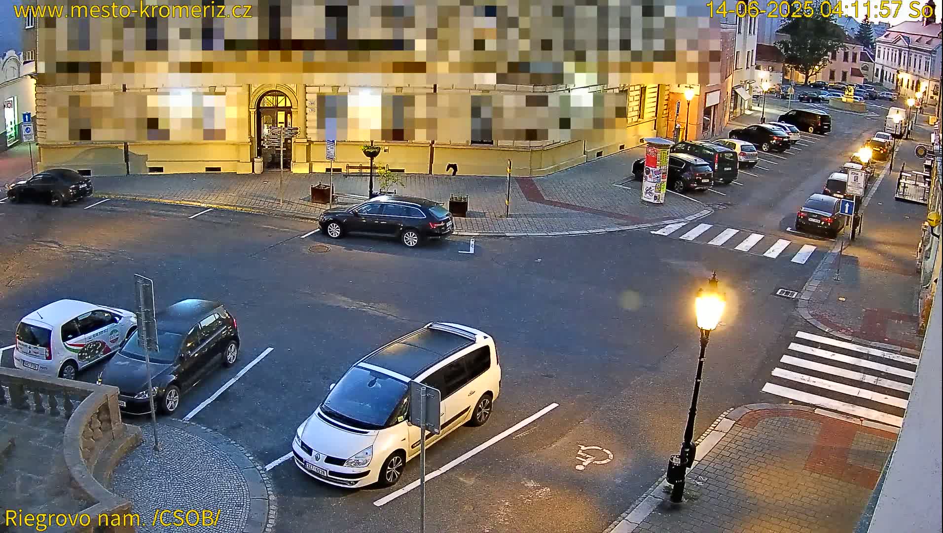 Kroměříž , Riegrovo Street CSOB Junction Live Cam - Kromeriz, Zlin, Czechia