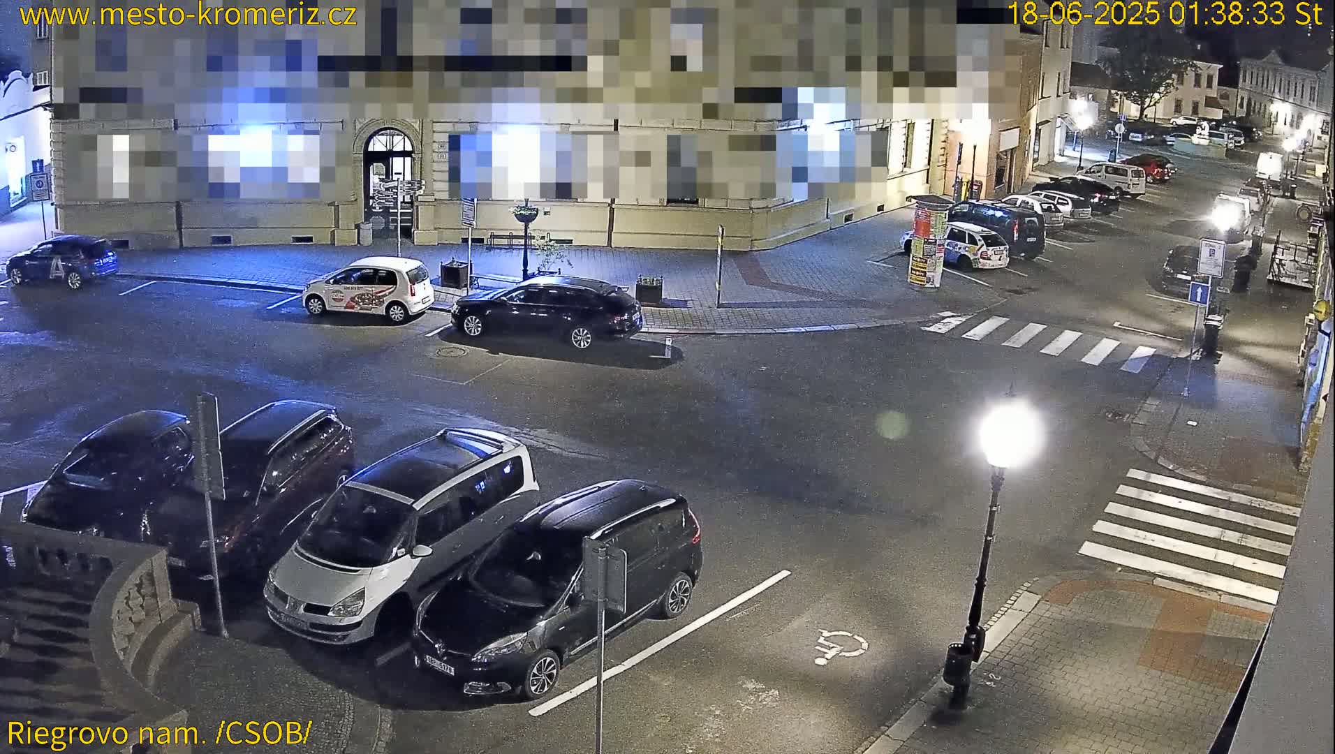 Kroměříž , Riegrovo Street CSOB Junction Live Cam - Kromeriz, Zlin, Czechia
