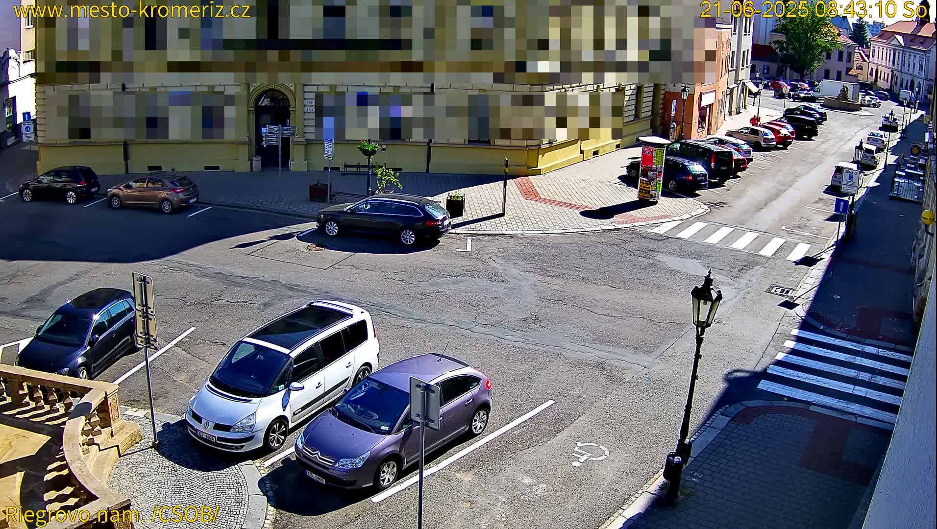 Kroměříž , Riegrovo Street CSOB Junction Live Cam - Kromeriz, Zlin, Czechia