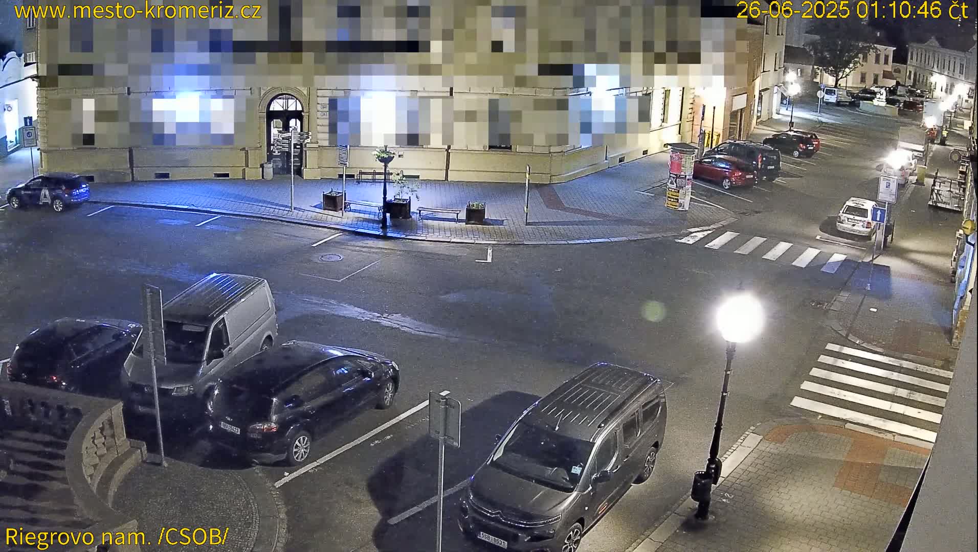Kroměříž , Riegrovo Street CSOB Junction Live Cam - Kromeriz, Zlin, Czechia