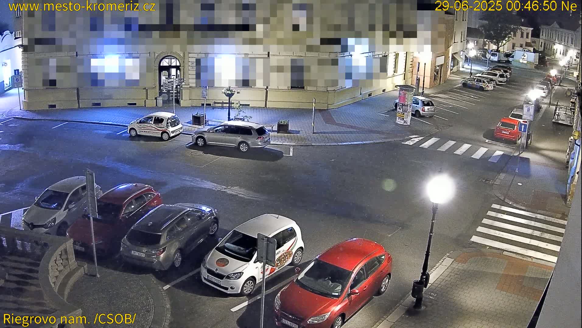 Kroměříž , Riegrovo Street CSOB Junction Live Cam - Kromeriz, Zlin, Czechia