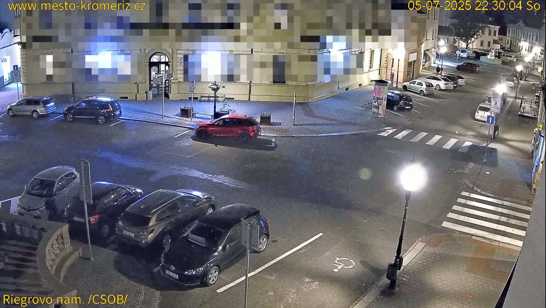 Kroměříž , Riegrovo Street CSOB Junction Live Cam - Kromeriz, Zlin, Czechia