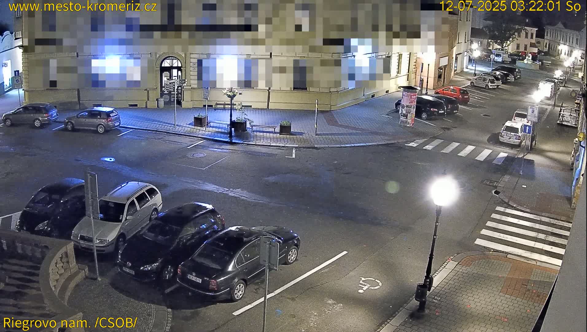 Kroměříž , Riegrovo Street CSOB Junction Live Cam - Kromeriz, Zlin, Czechia