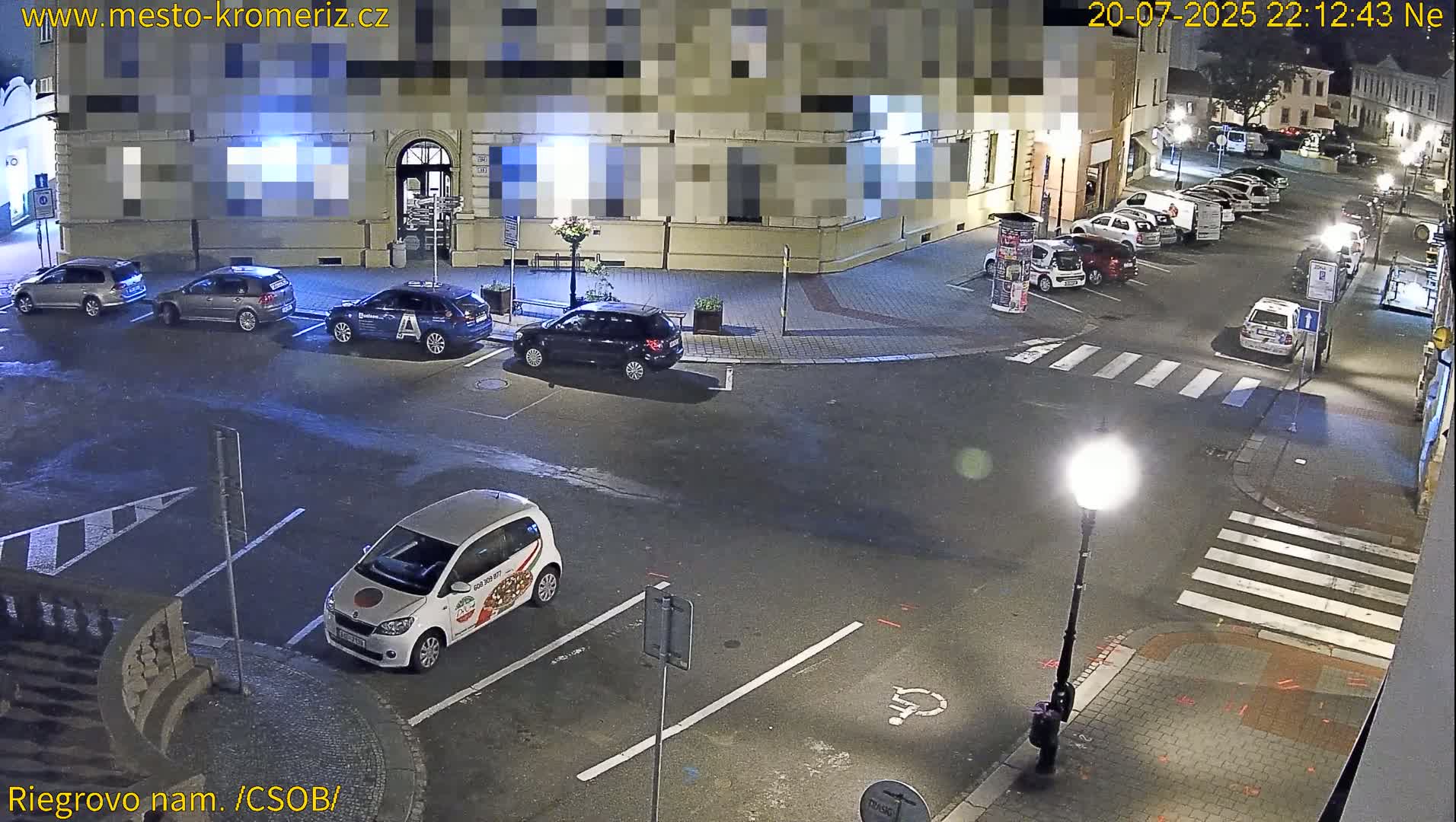 Kroměříž , Riegrovo Street CSOB Junction Live Cam - Kromeriz, Zlin, Czechia