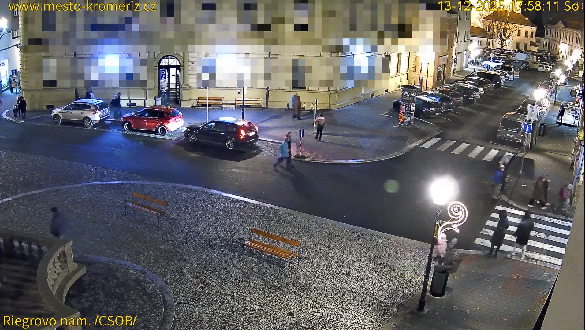 Kroměříž , Riegrovo Street CSOB Junction Live Cam - Kromeriz, Zlin, Czechia
