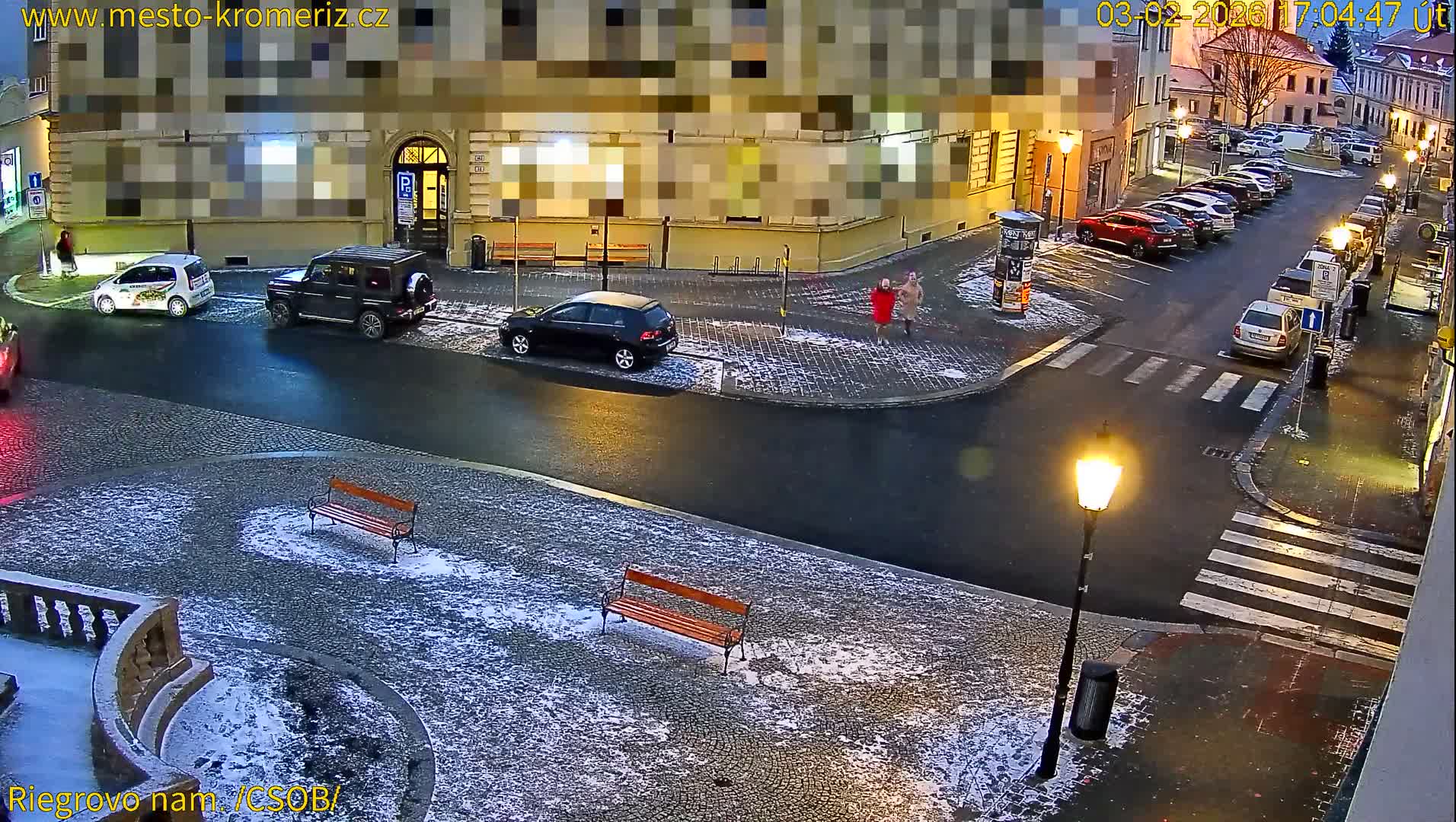 Kroměříž , Riegrovo Street CSOB Junction Live Cam - Kromeriz, Zlin, Czechia