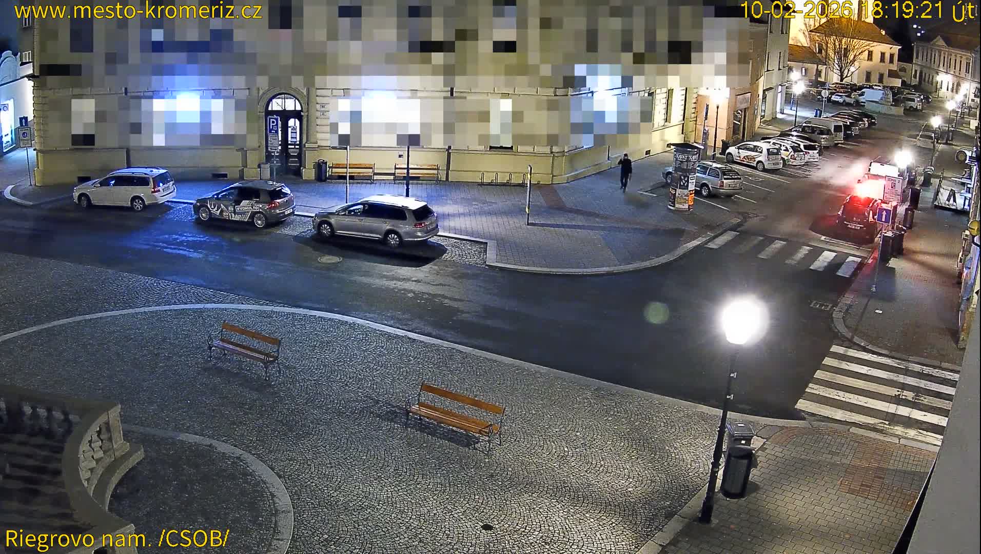 Kroměříž , Riegrovo Street CSOB Junction Live Cam - Kromeriz, Zlin, Czechia
