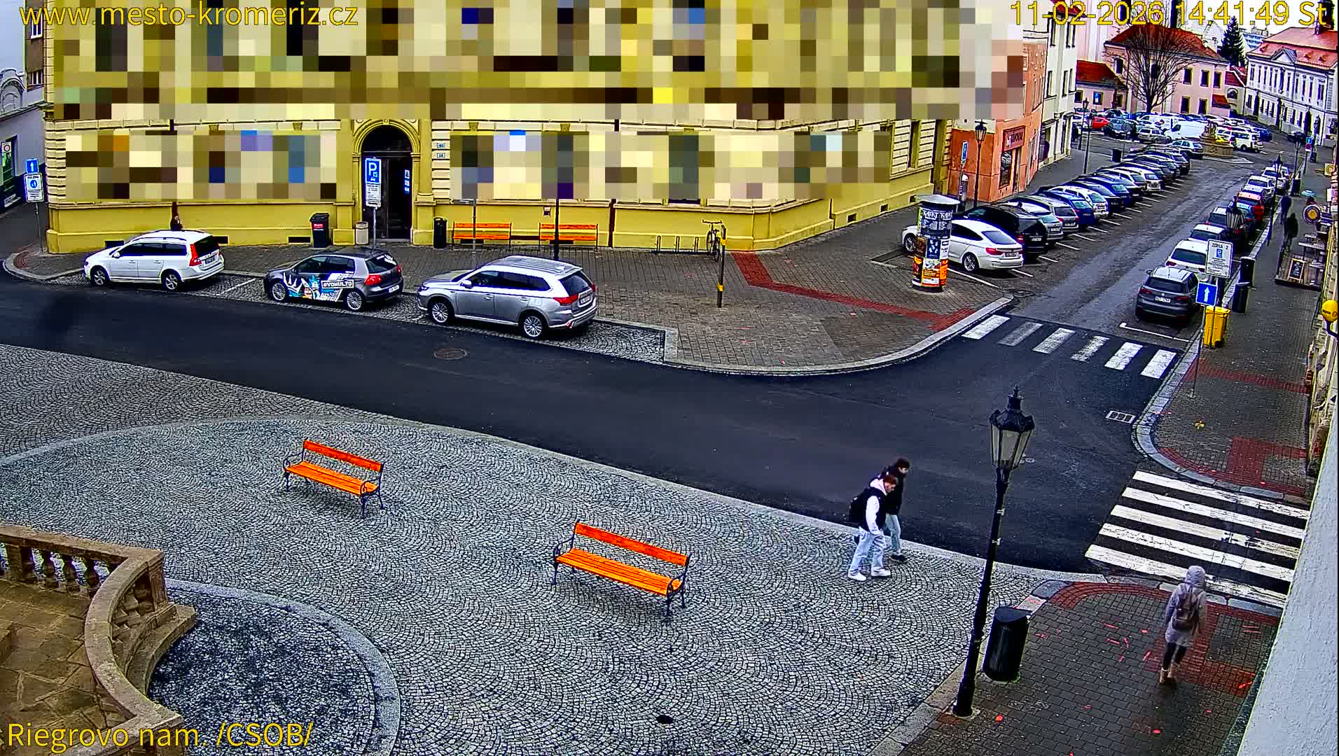 Kroměříž , Riegrovo Street CSOB Junction Live Cam - Kromeriz, Zlin, Czechia