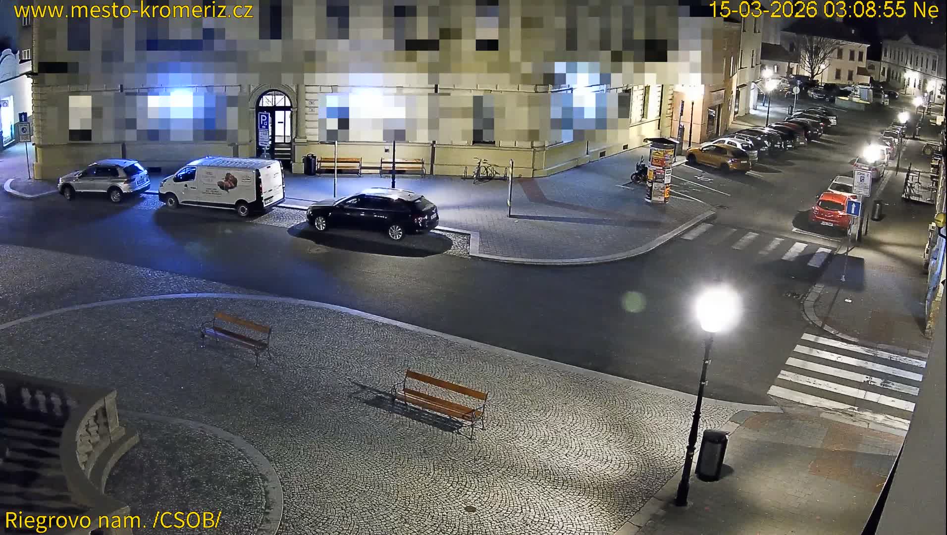 Kroměříž , Riegrovo Street CSOB Junction Live Cam - Kromeriz, Zlin, Czechia