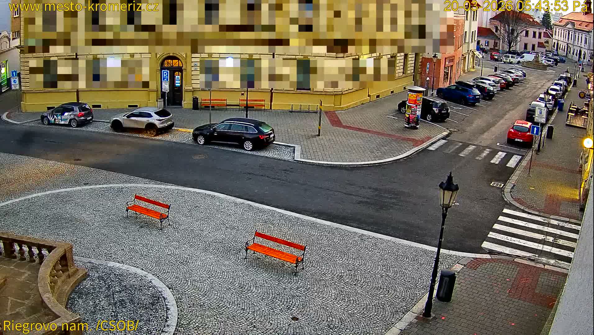Kroměříž , Riegrovo Street CSOB Junction Live Cam - Kromeriz, Zlin, Czechia