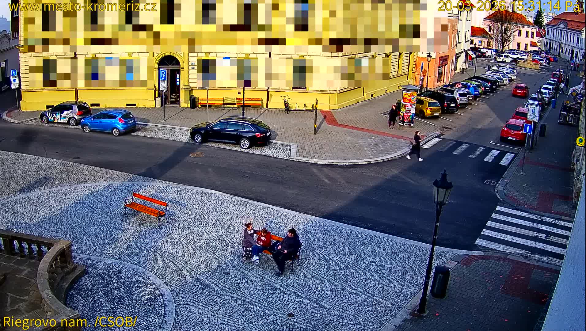 Kroměříž , Riegrovo Street CSOB Junction Live Cam - Kromeriz, Zlin, Czechia