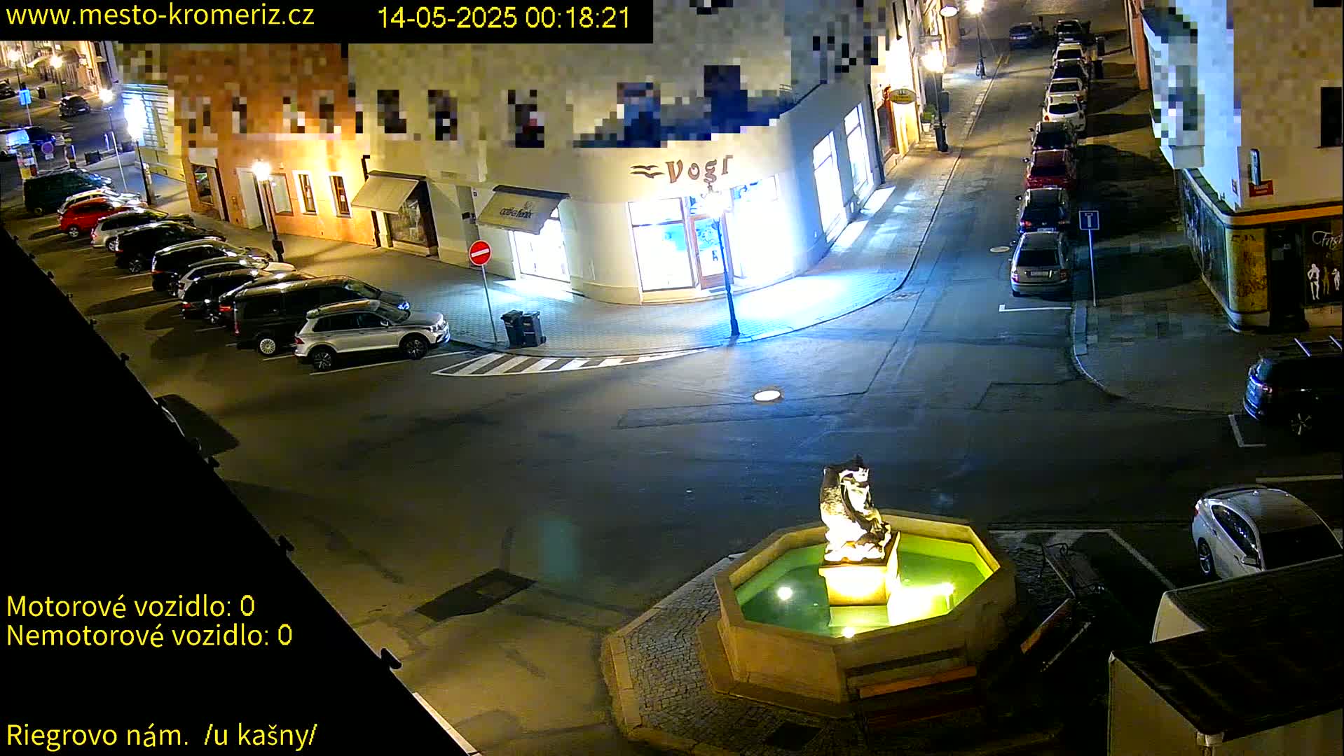 Kroměříž - Riegrovo Náměstí Fountain (Rieger Square) Live Cam - Kromeriz, Zlin, Czechia