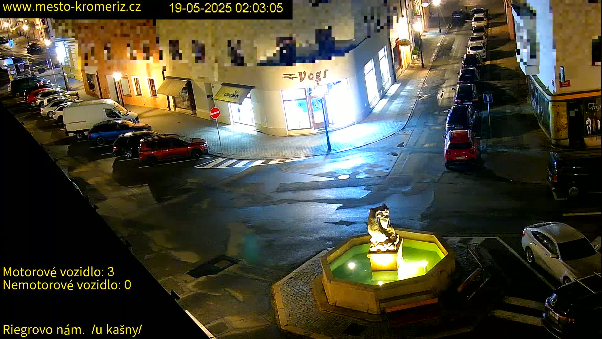 Kroměříž - Riegrovo Náměstí Fountain (Rieger Square) Live Cam - Kromeriz, Zlin, Czechia