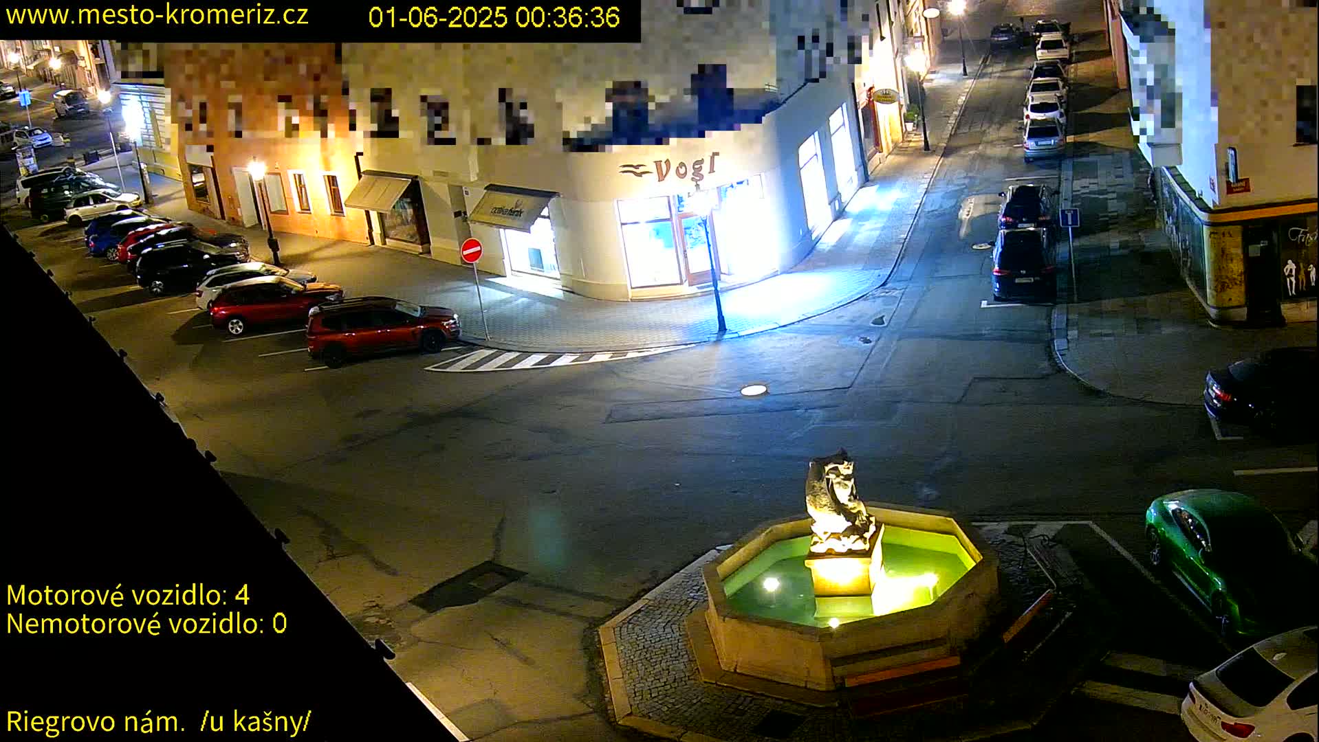 Kroměříž - Riegrovo Náměstí Fountain (Rieger Square) Live Cam - Kromeriz, Zlin, Czechia