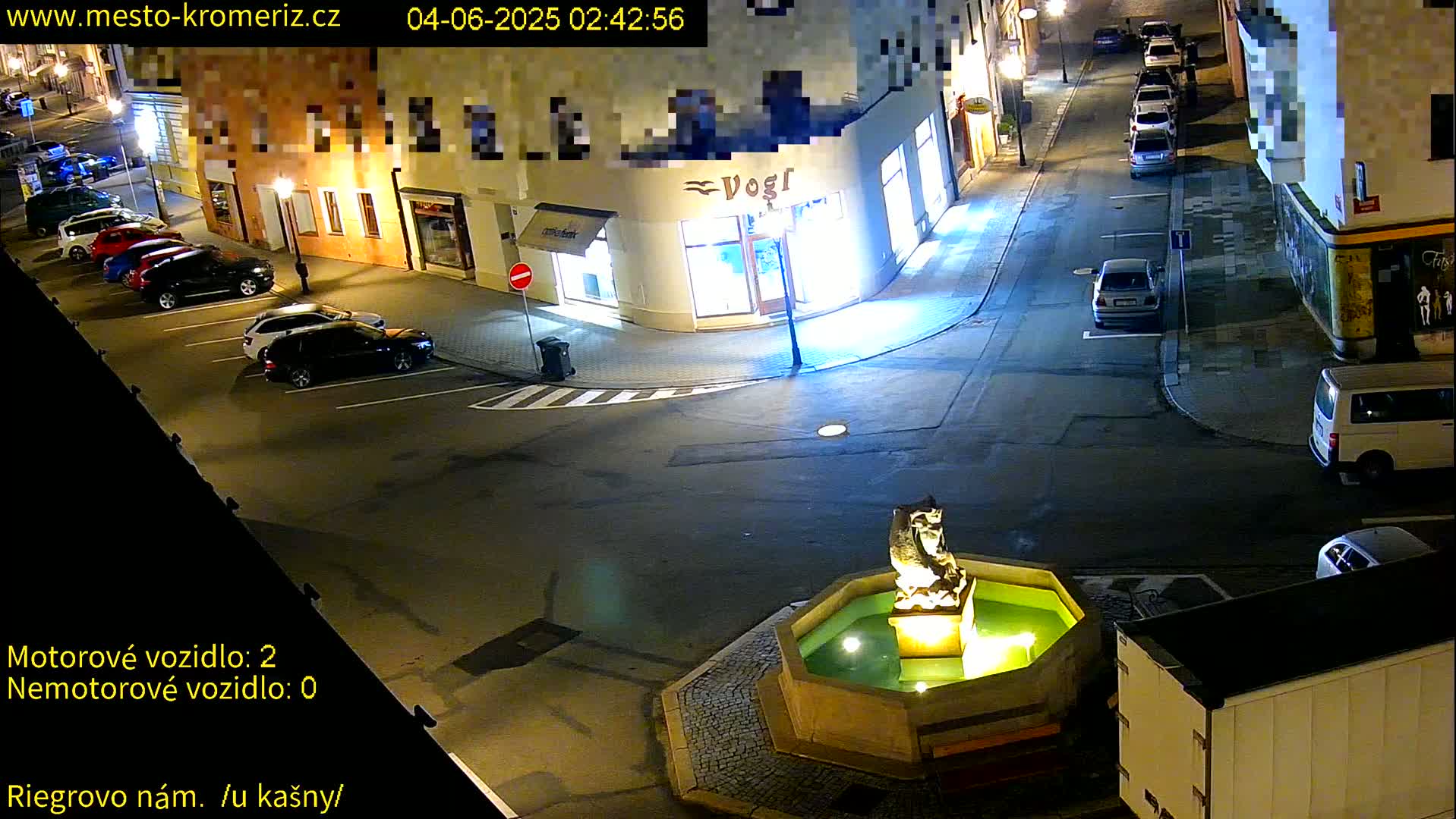 Kroměříž - Riegrovo Náměstí Fountain (Rieger Square) Live Cam - Kromeriz, Zlin, Czechia