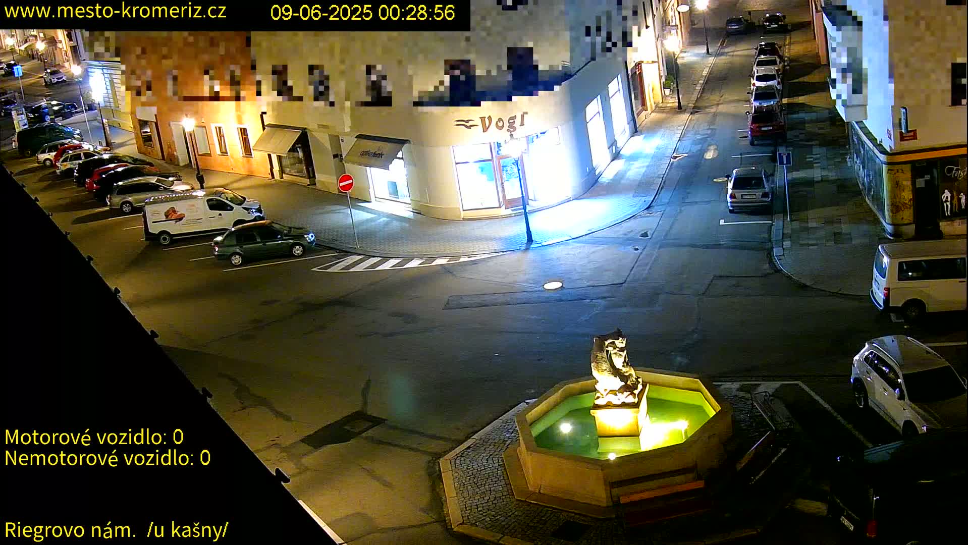 Kroměříž - Riegrovo Náměstí Fountain (Rieger Square) Live Cam - Kromeriz, Zlin, Czechia