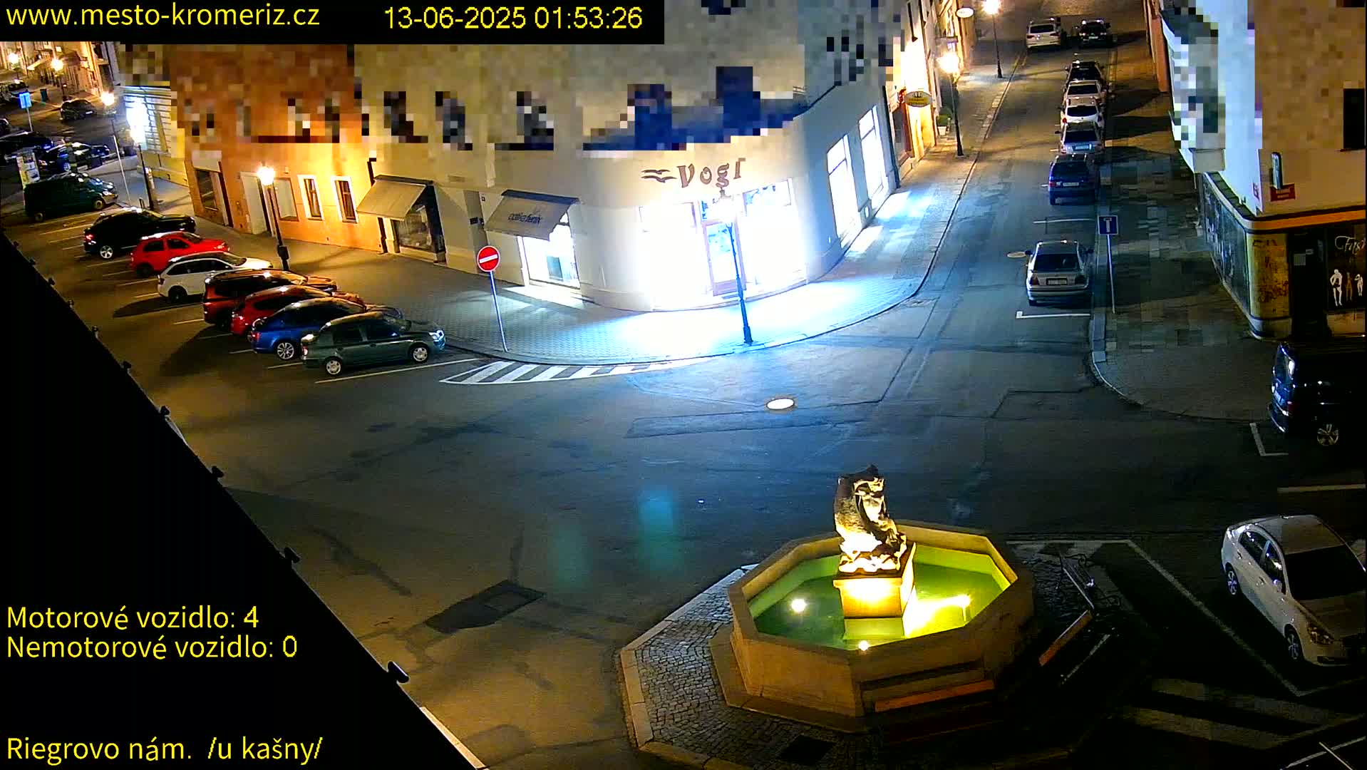 Kroměříž - Riegrovo Náměstí Fountain (Rieger Square) Live Cam - Kromeriz, Zlin, Czechia