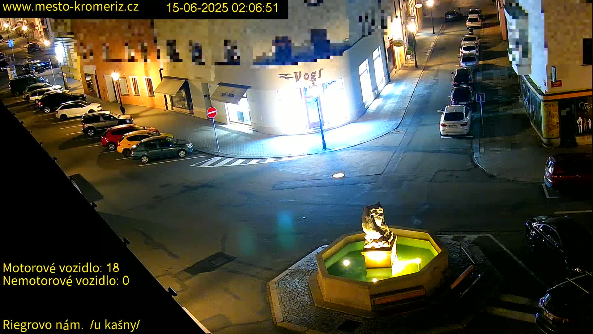 Kroměříž - Riegrovo Náměstí Fountain (Rieger Square) Live Cam - Kromeriz, Zlin, Czechia