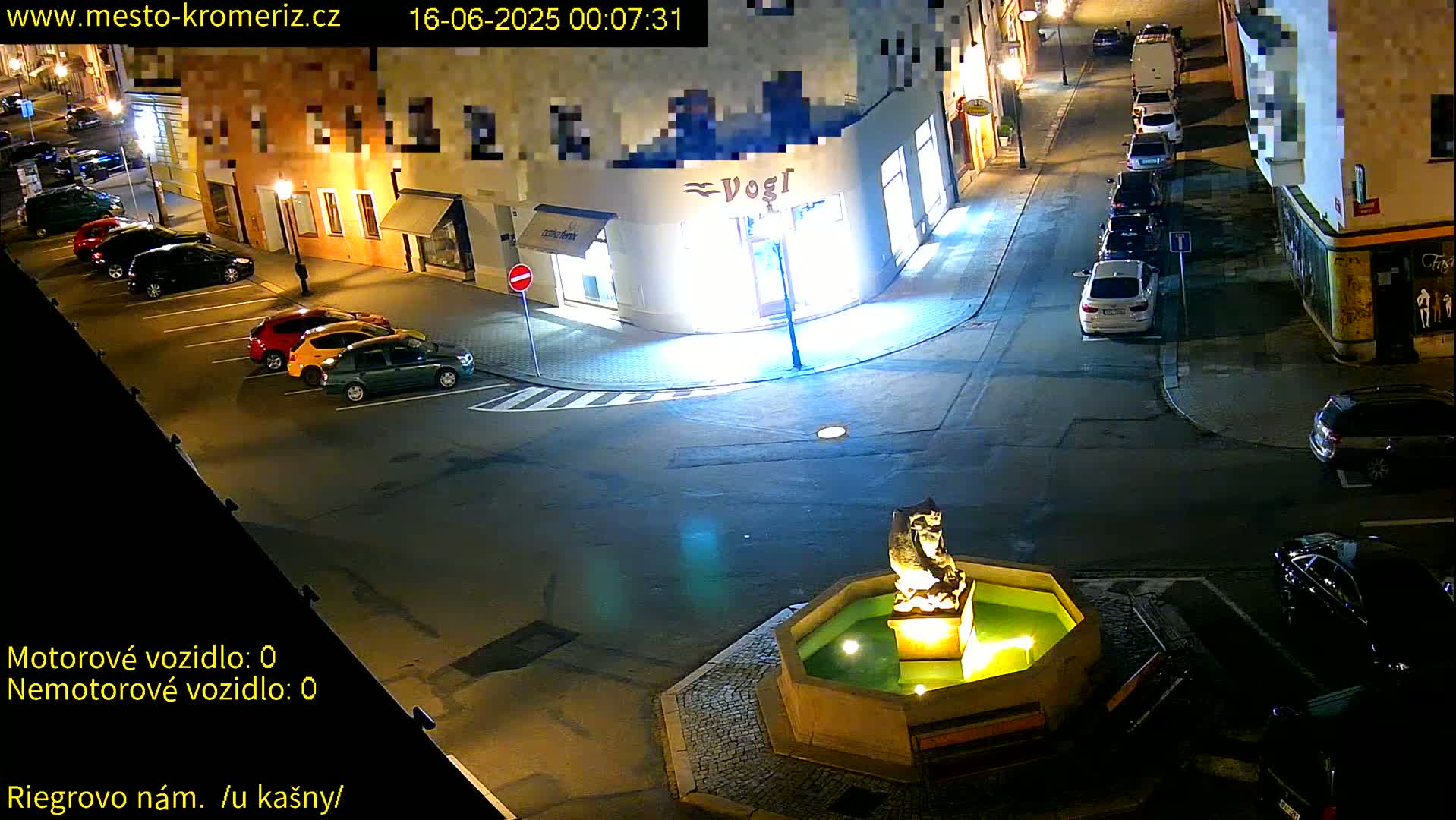 Kroměříž - Riegrovo Náměstí Fountain (Rieger Square) Live Cam - Kromeriz, Zlin, Czechia