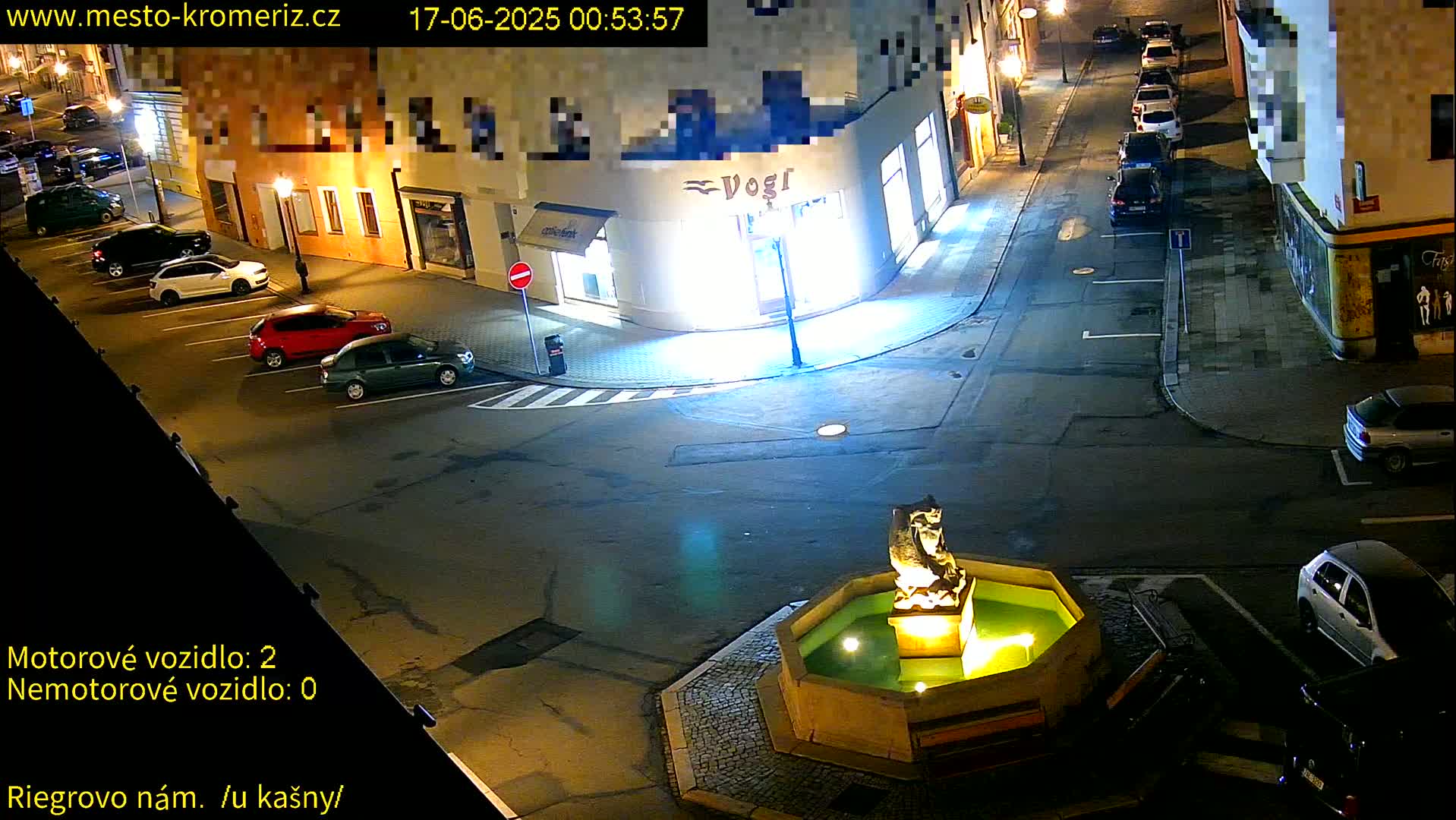 Kroměříž - Riegrovo Náměstí Fountain (Rieger Square) Live Cam - Kromeriz, Zlin, Czechia