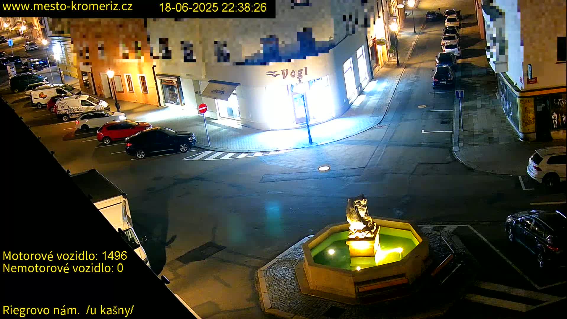 Kroměříž - Riegrovo Náměstí Fountain (Rieger Square) Live Cam - Kromeriz, Zlin, Czechia