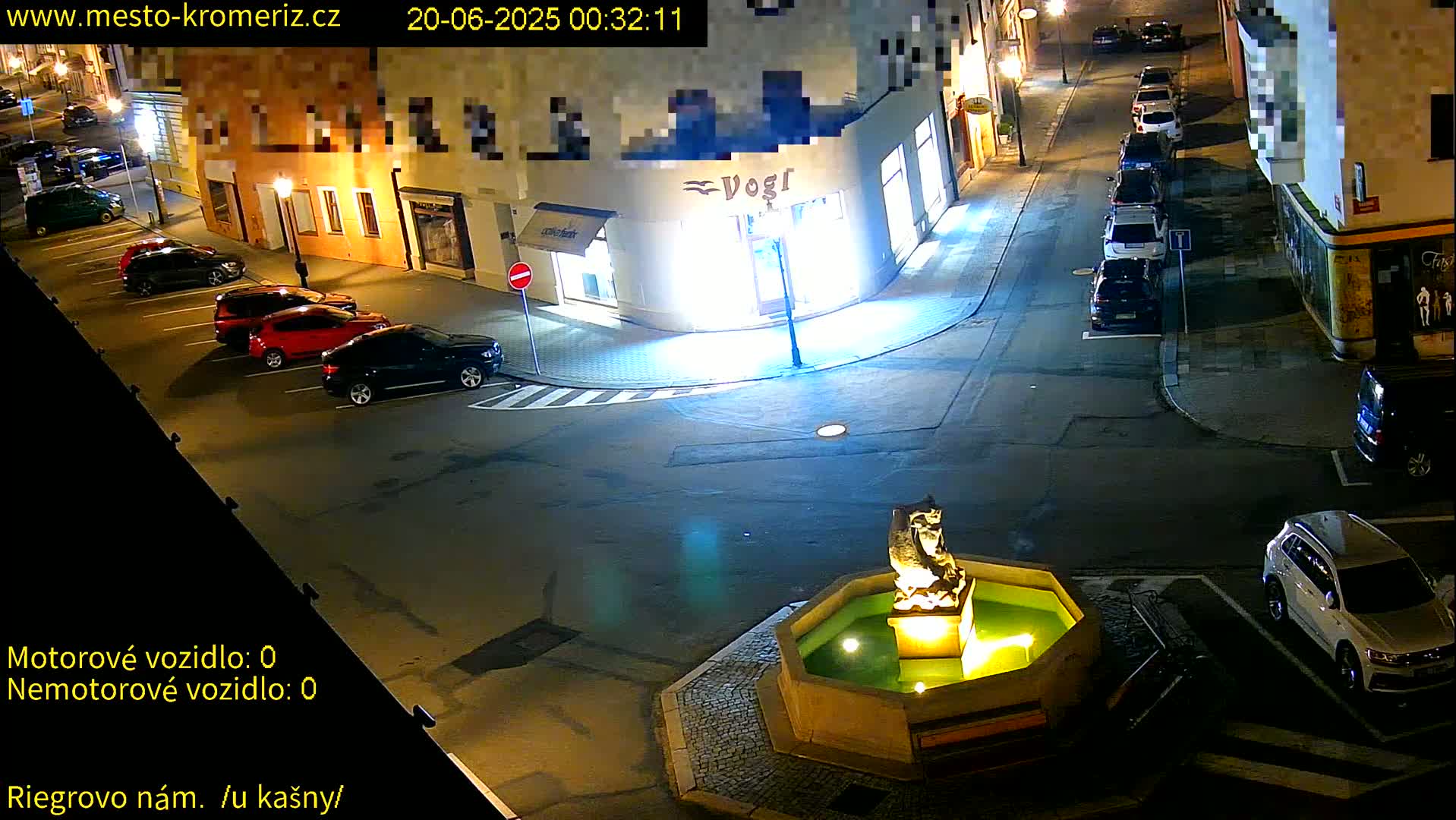 Kroměříž - Riegrovo Náměstí Fountain (Rieger Square) Live Cam - Kromeriz, Zlin, Czechia