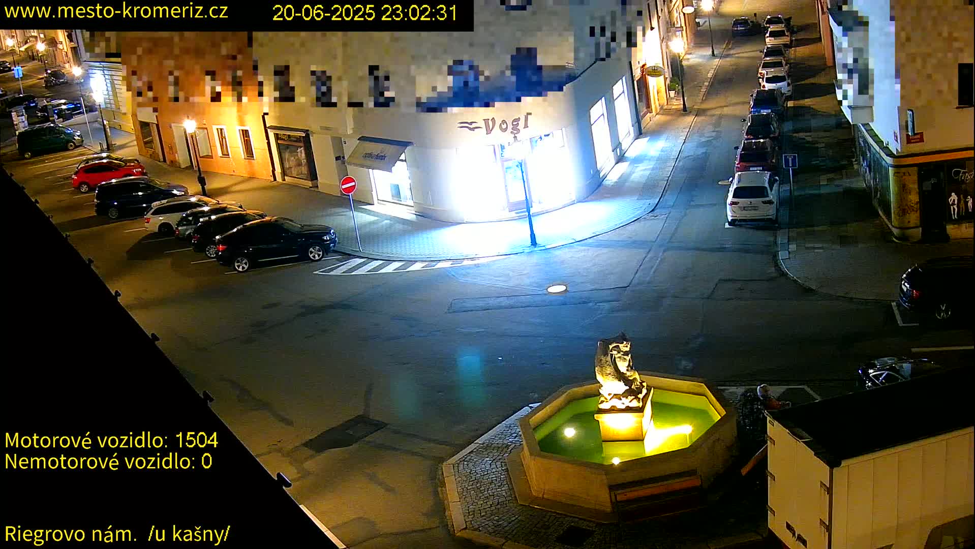 Kroměříž - Riegrovo Náměstí Fountain (Rieger Square) Live Cam - Kromeriz, Zlin, Czechia