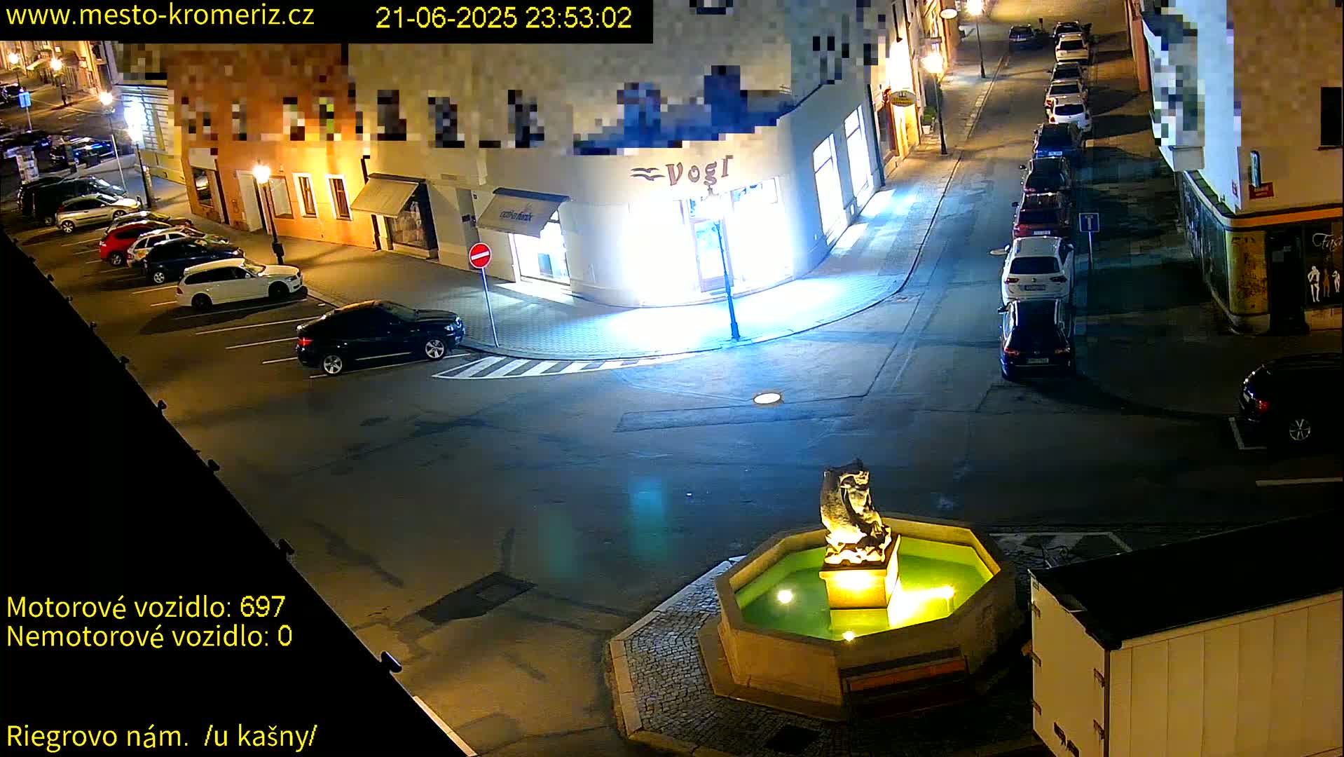 Kroměříž - Riegrovo Náměstí Fountain (Rieger Square) Live Cam - Kromeriz, Zlin, Czechia