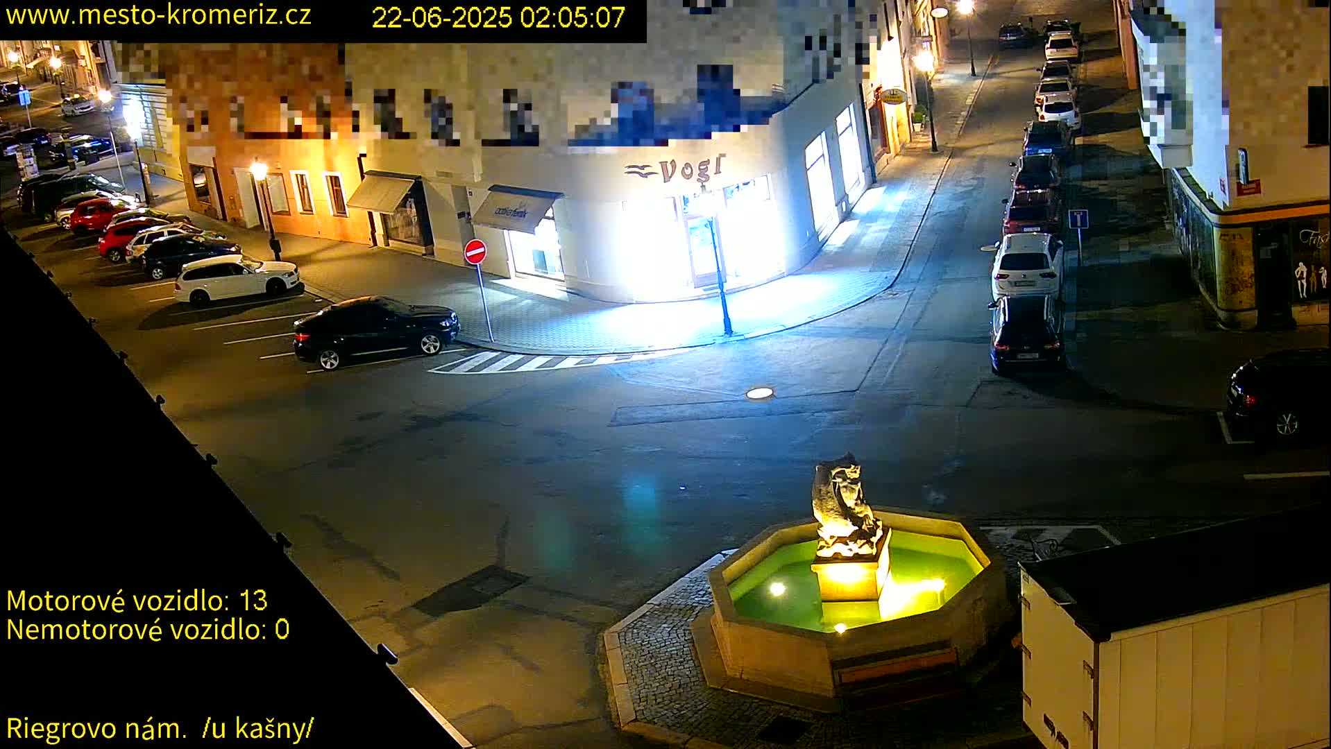 Kroměříž - Riegrovo Náměstí Fountain (Rieger Square) Live Cam - Kromeriz, Zlin, Czechia
