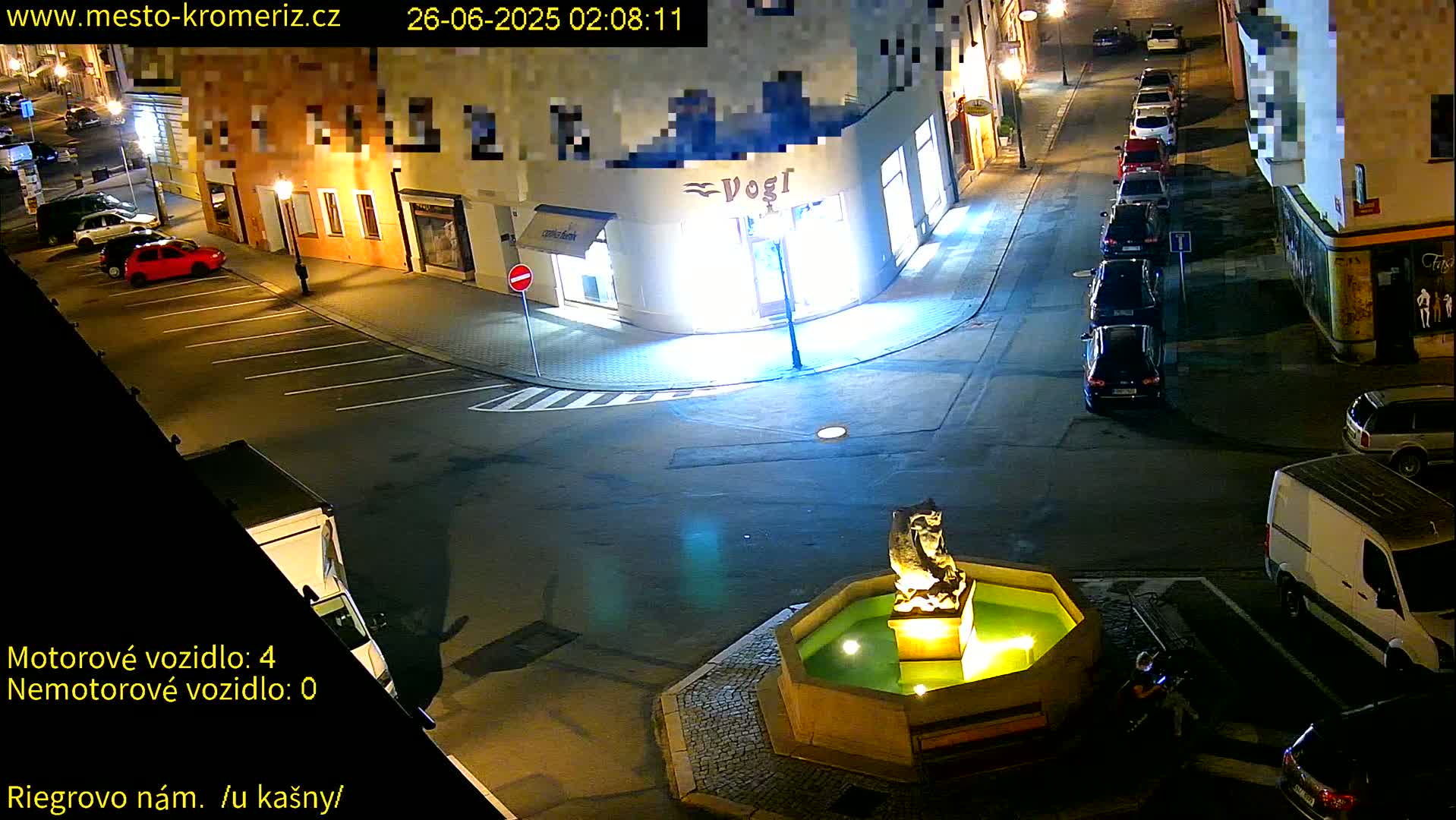 Kroměříž - Riegrovo Náměstí Fountain (Rieger Square) Live Cam - Kromeriz, Zlin, Czechia