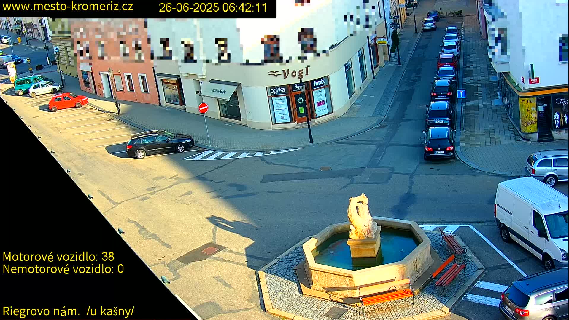 Kroměříž - Riegrovo Náměstí Fountain (Rieger Square) Live Cam - Kromeriz, Zlin, Czechia