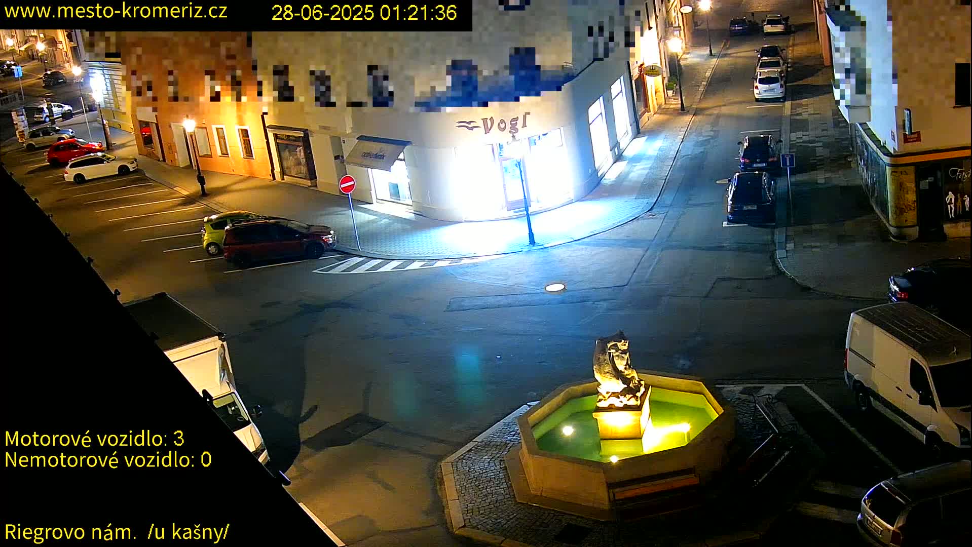 Kroměříž - Riegrovo Náměstí Fountain (Rieger Square) Live Cam - Kromeriz, Zlin, Czechia