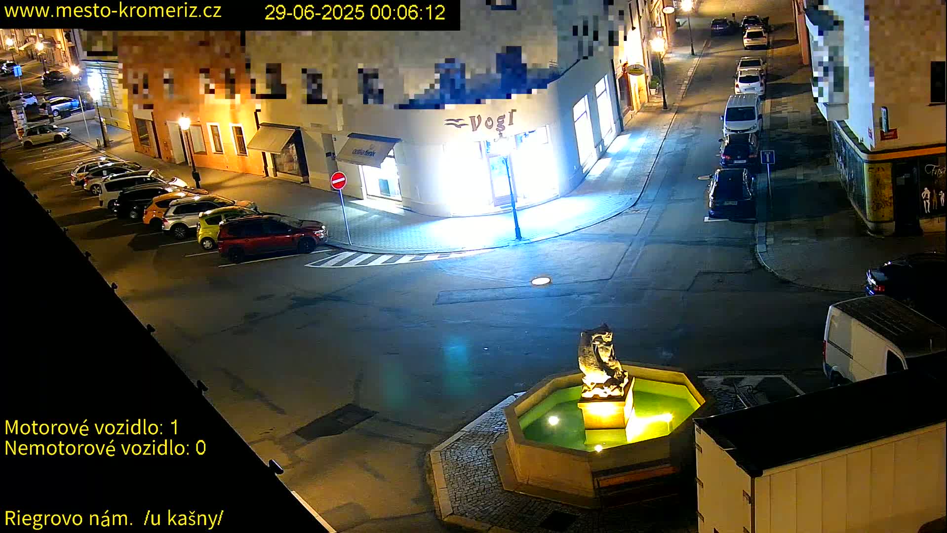 Kroměříž - Riegrovo Náměstí Fountain (Rieger Square) Live Cam - Kromeriz, Zlin, Czechia