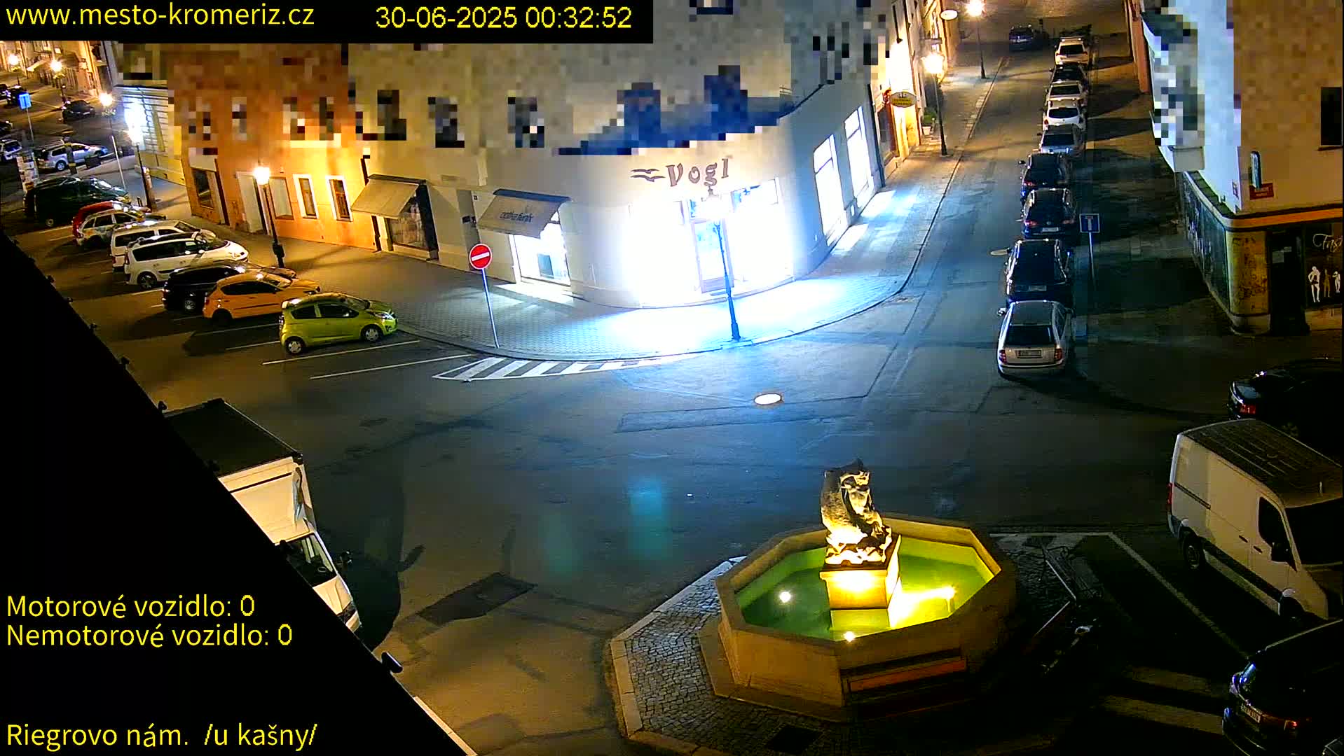 Kroměříž - Riegrovo Náměstí Fountain (Rieger Square) Live Cam - Kromeriz, Zlin, Czechia