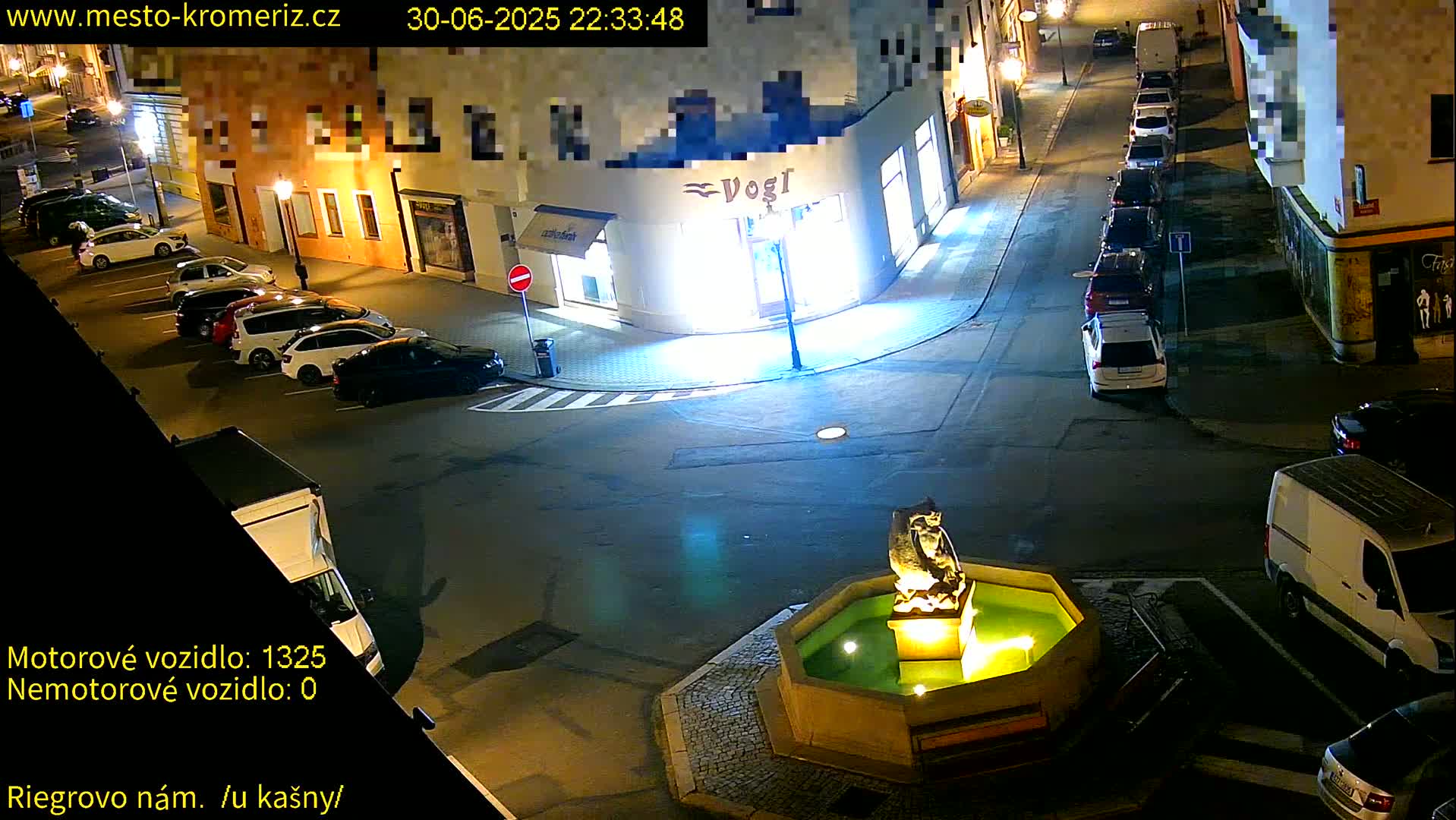 Kroměříž - Riegrovo Náměstí Fountain (Rieger Square) Live Cam - Kromeriz, Zlin, Czechia